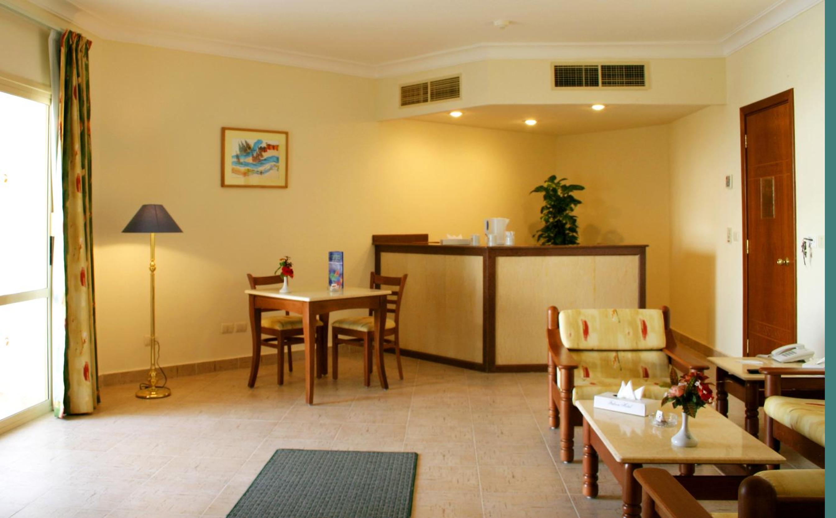 Junior Suite With Pool View photo 2