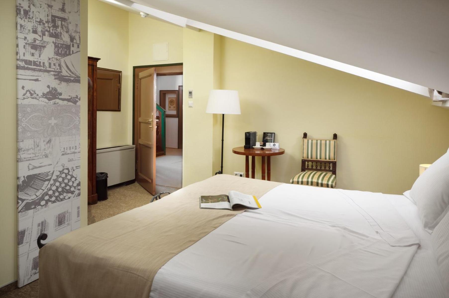 Standard Double Room - Attic