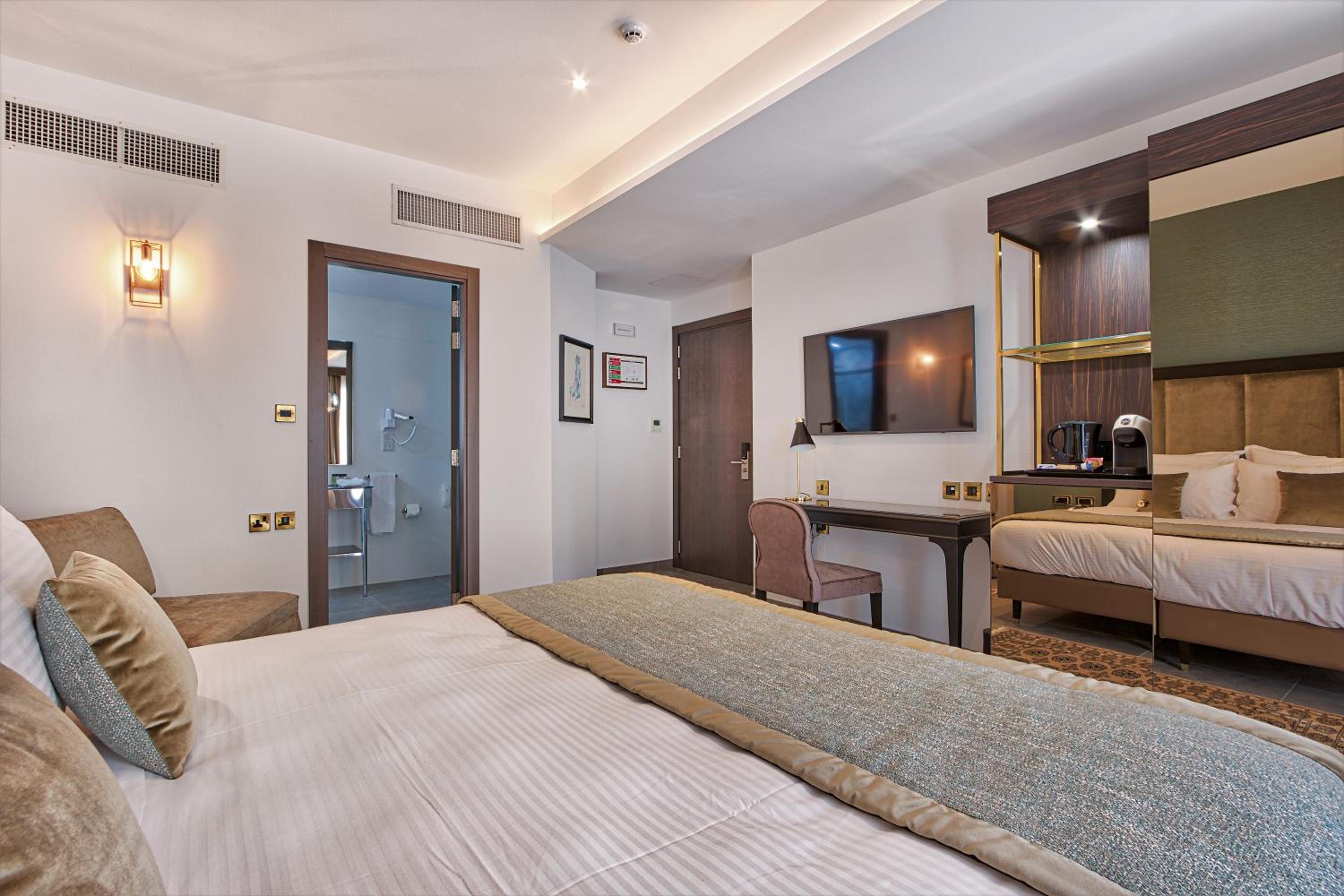 Triple Room - Photo 1