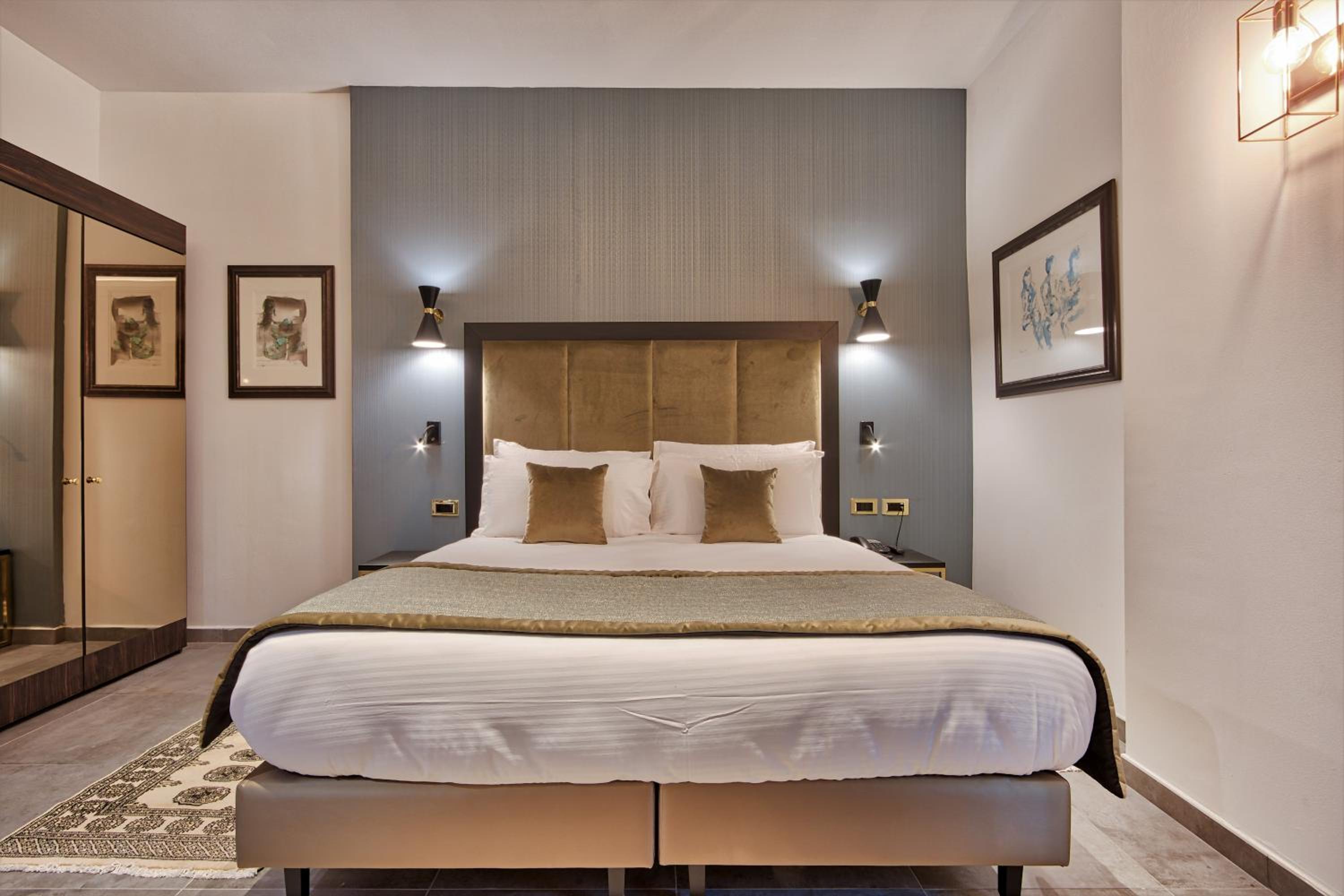 Deluxe Double Room - Photo 1