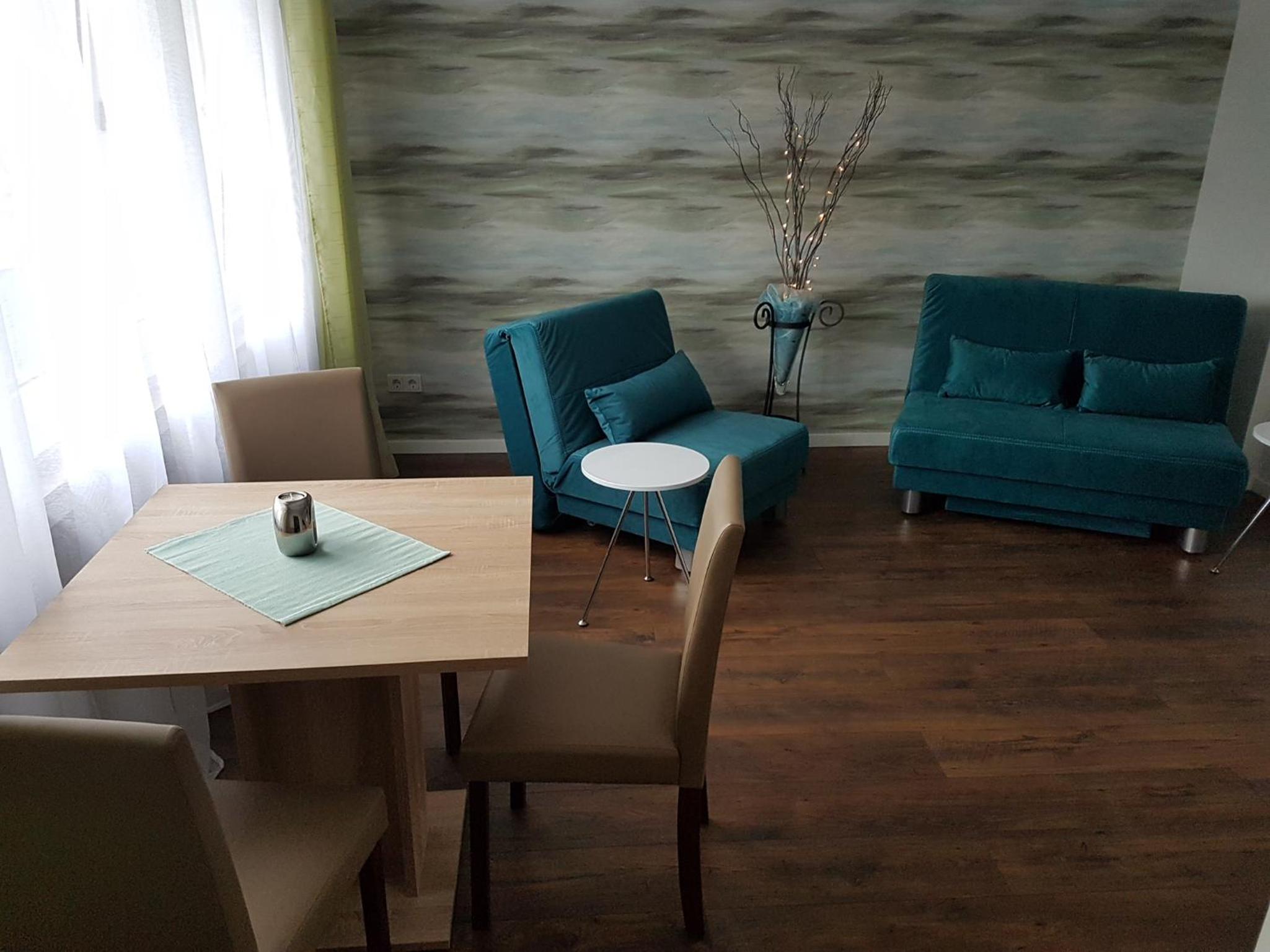 Apartment with Balcony - Photo 17
