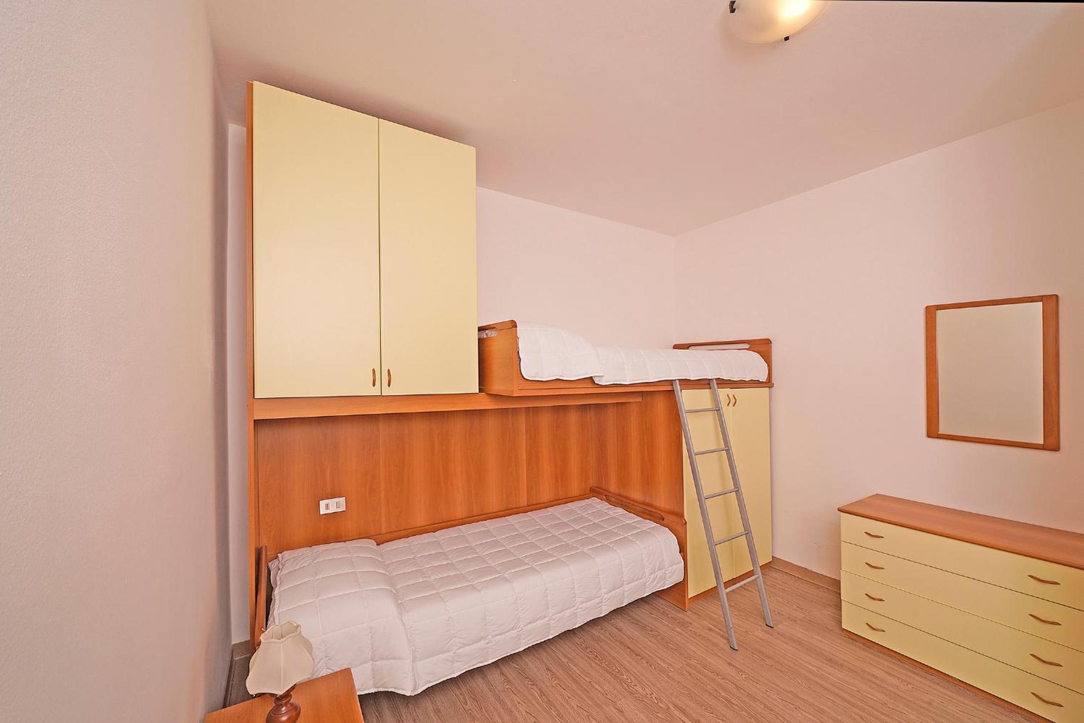 Superior Two-Bedroom Apartment with Lake View
