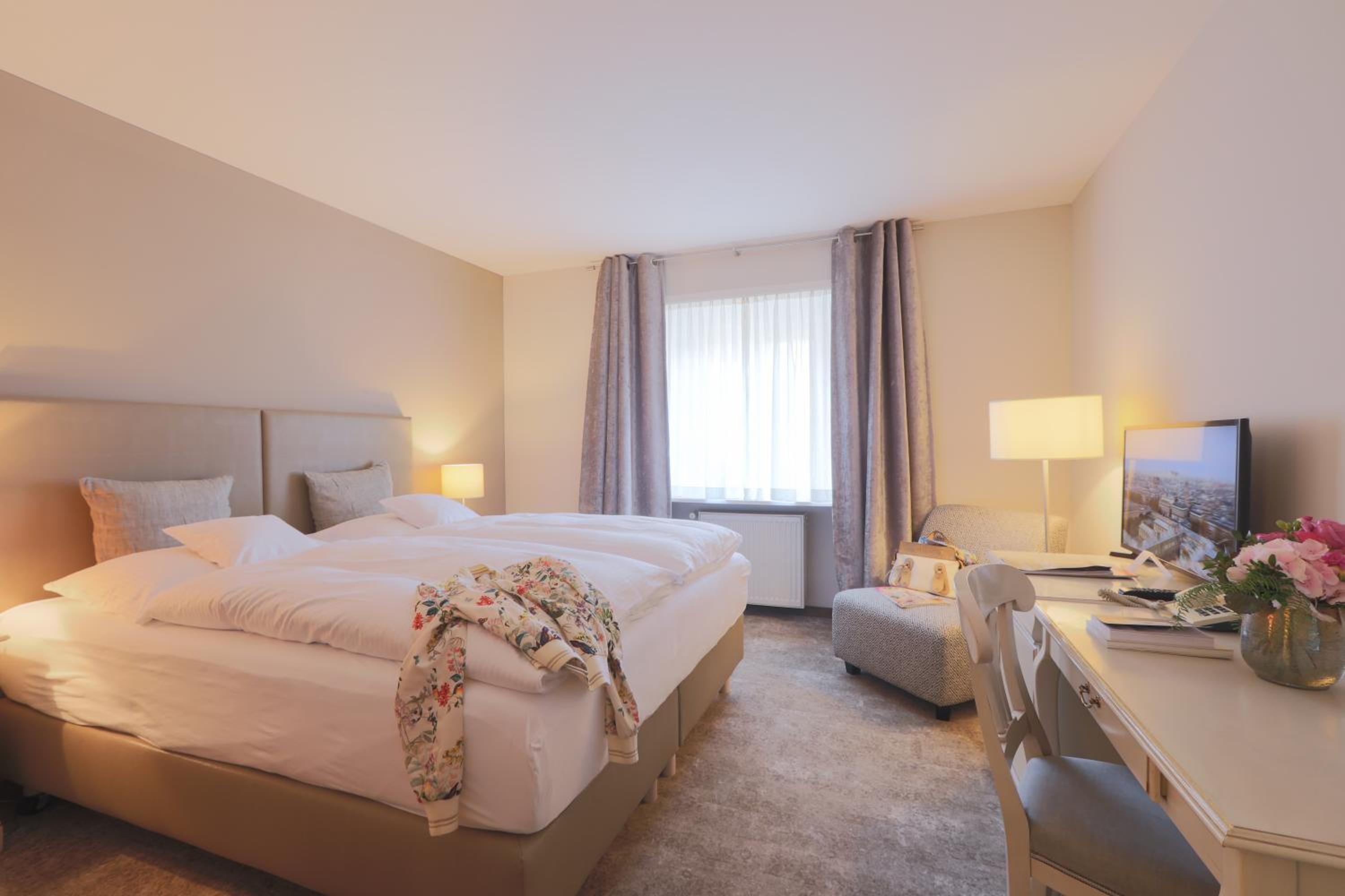 Double Room For Single Use