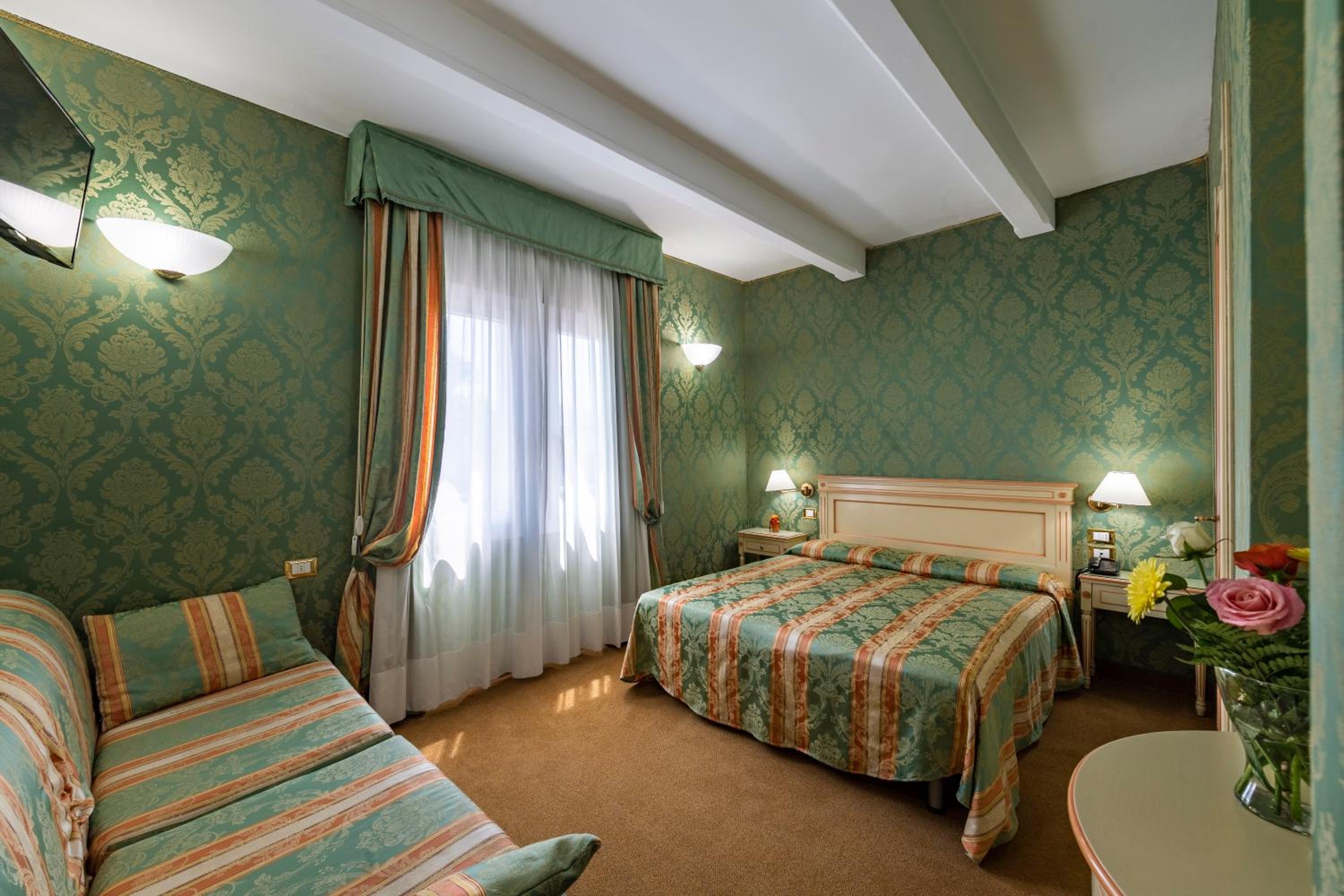 Superior Double Room photo 1