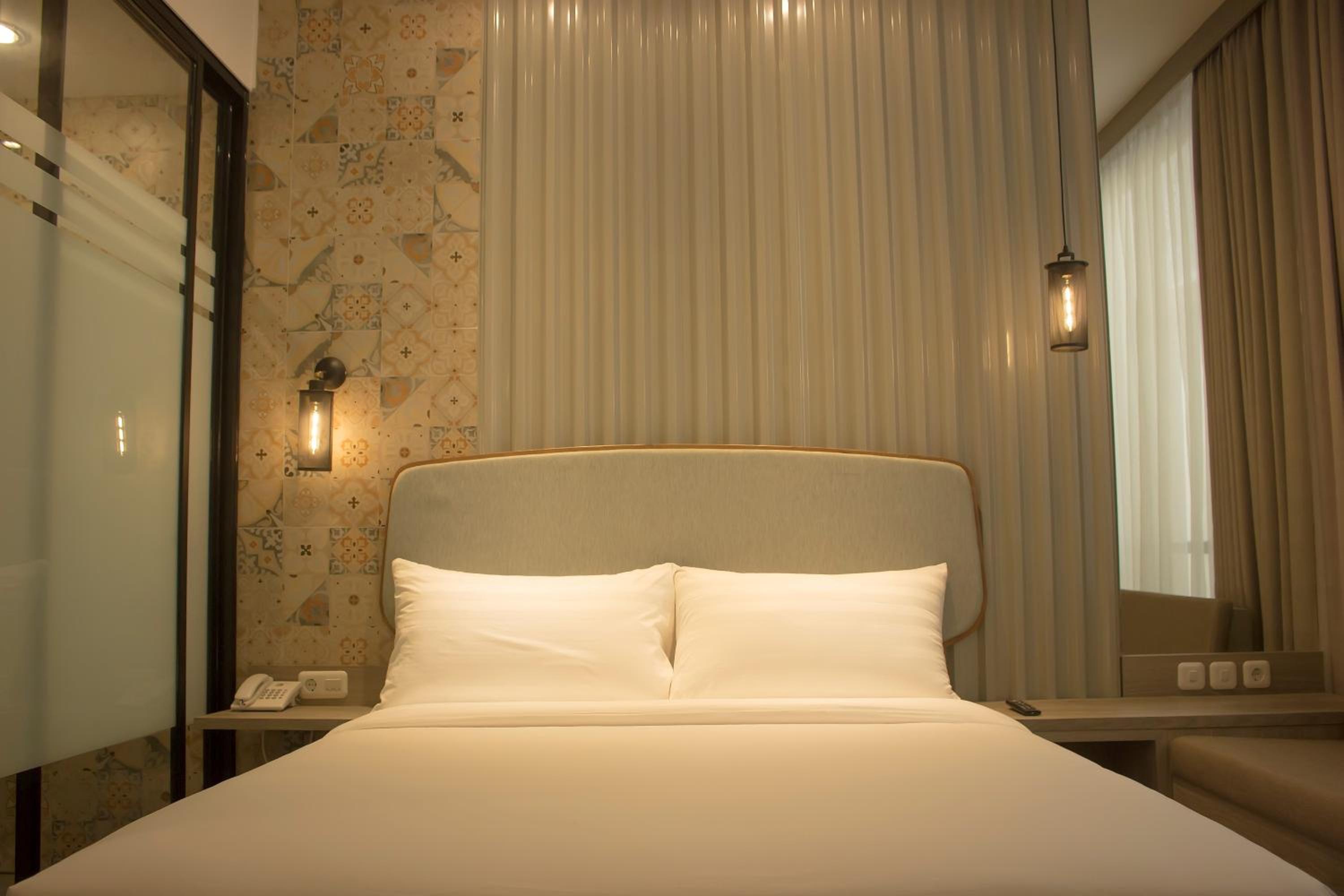 Deluxe Room - Photo 1
