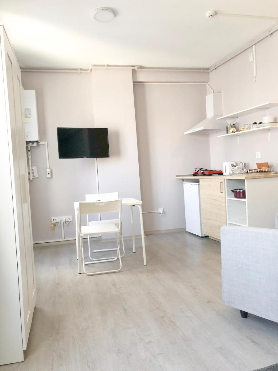 Studio Apartment photo 2