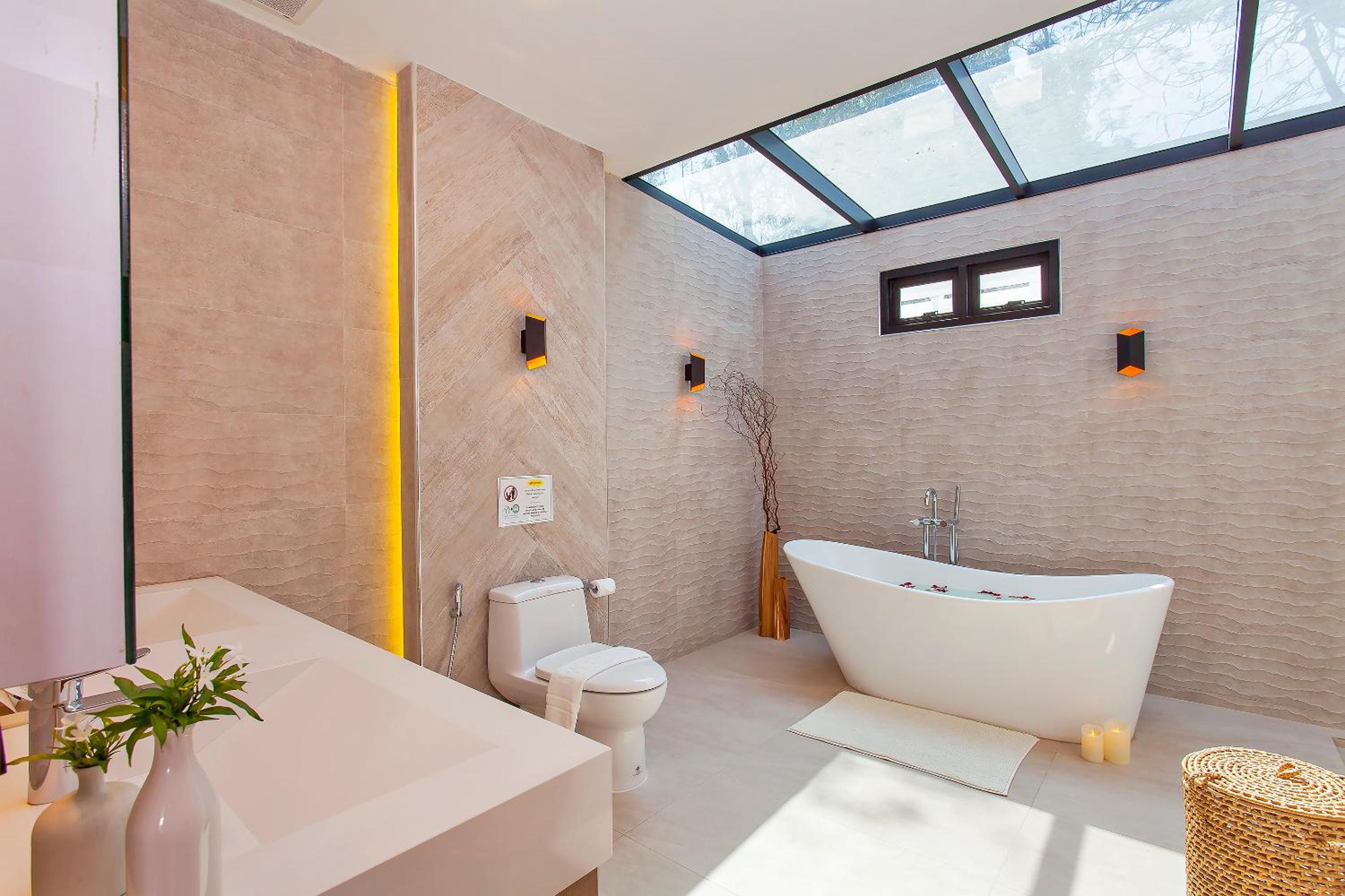 Villa photo 2
