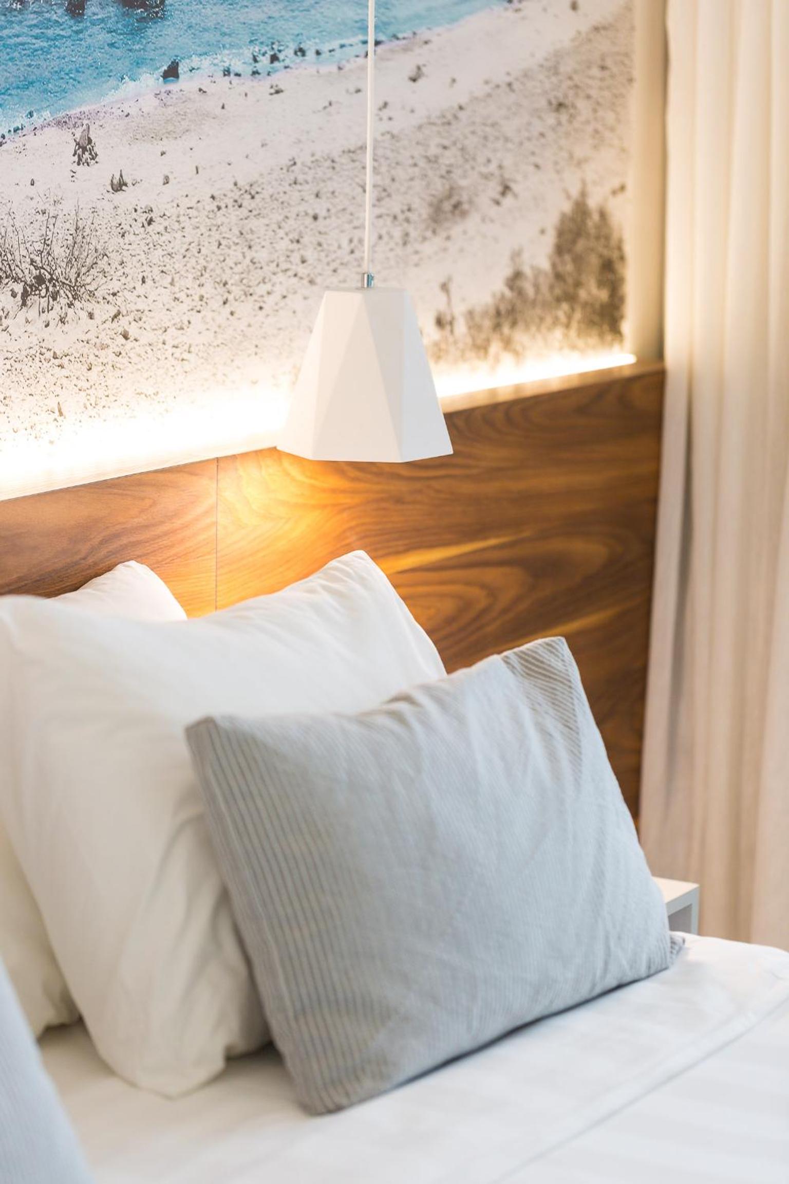 Junior Suite with Jetted Tub - Photo 5