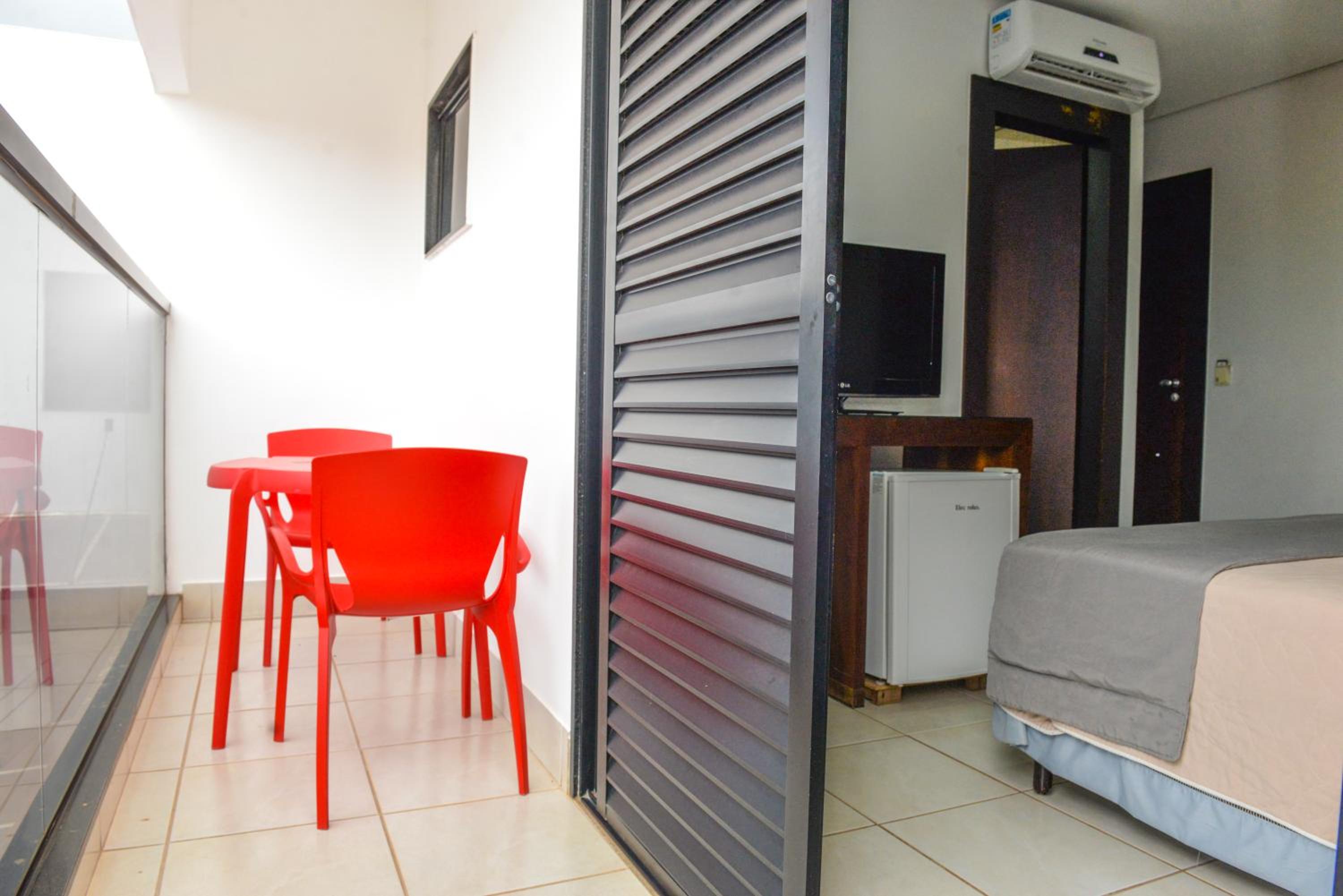 Apartment with Balcony photo 3