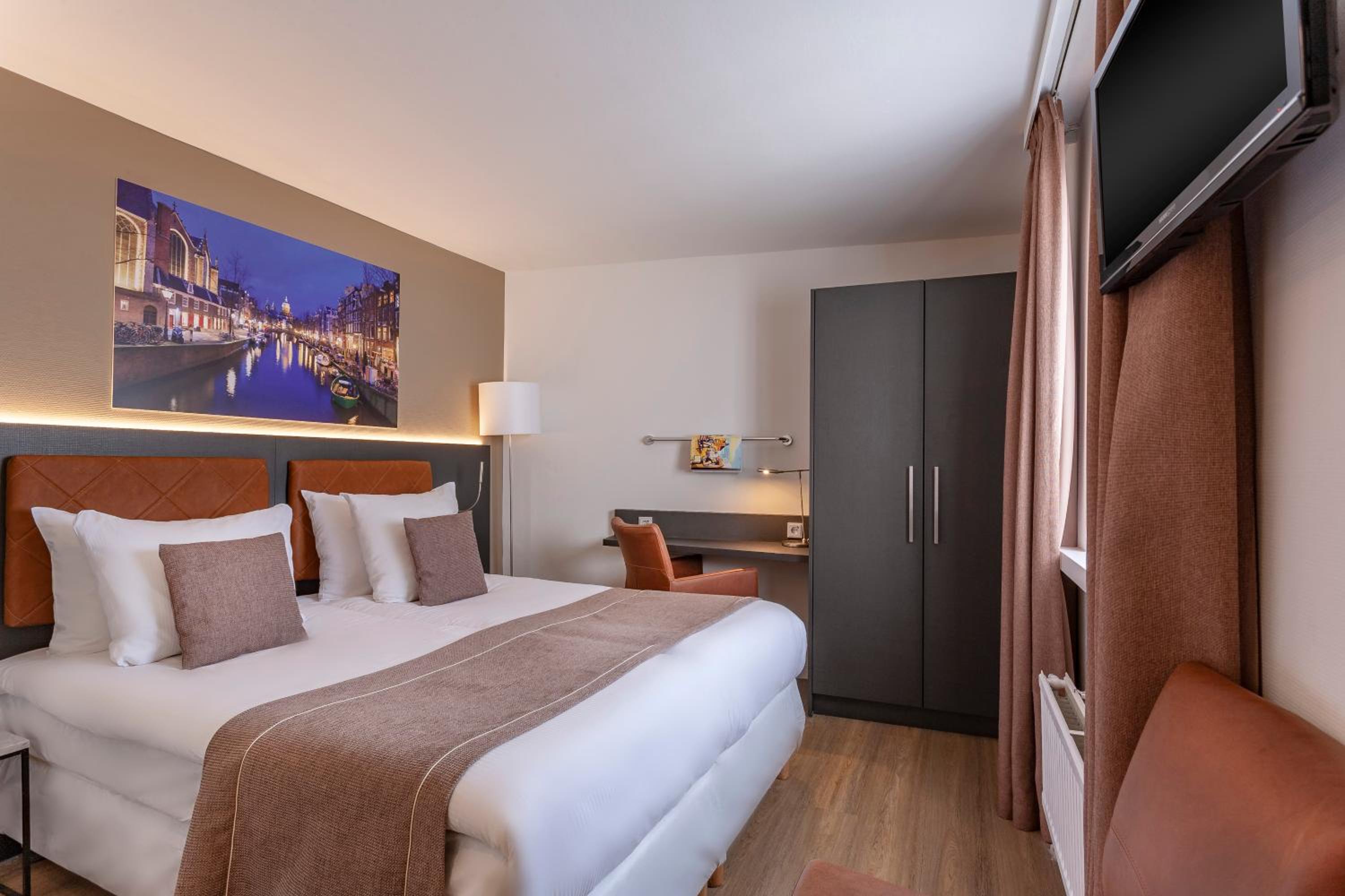 Double or Twin Room photo 1
