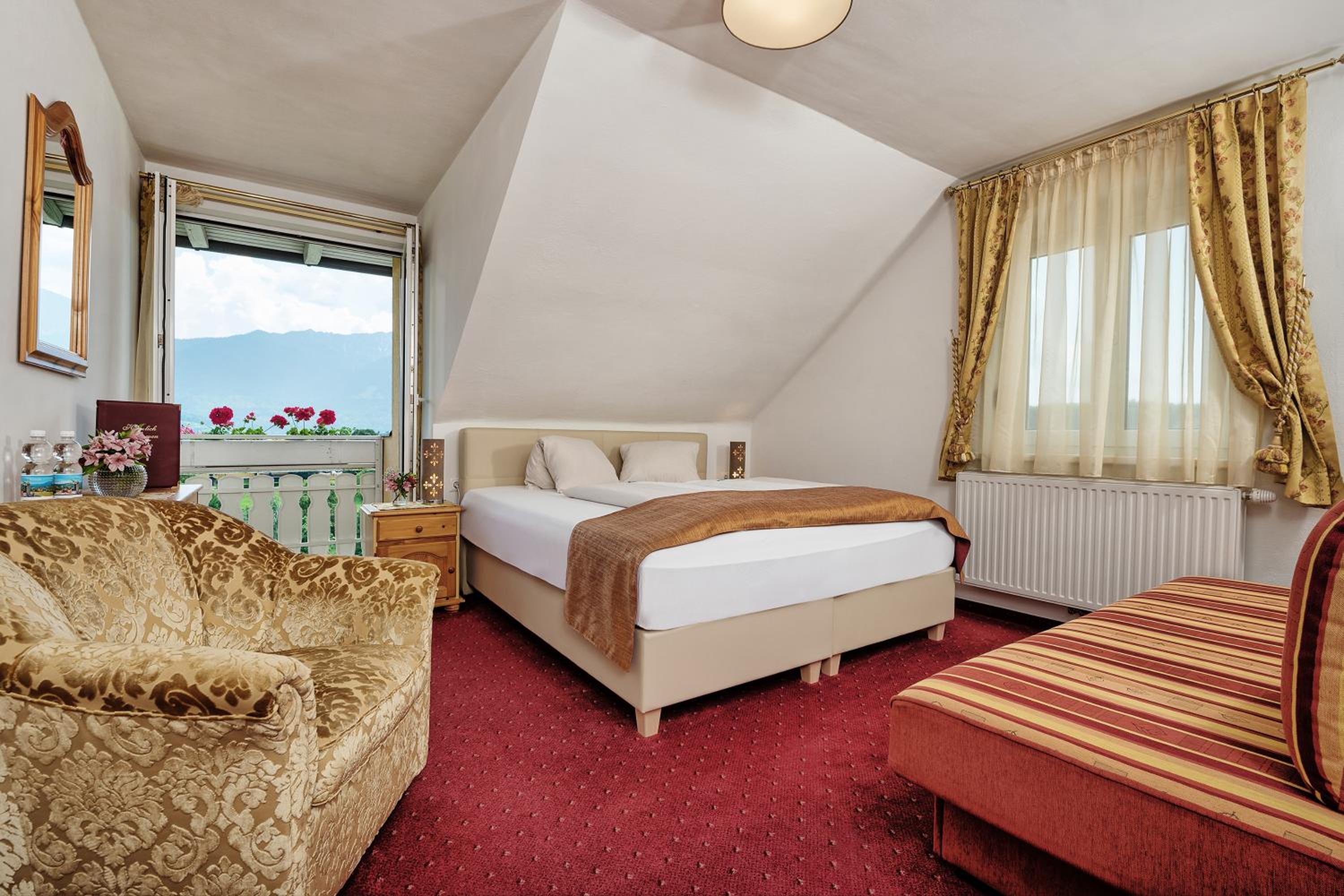 Double Room with Lake View photo 2