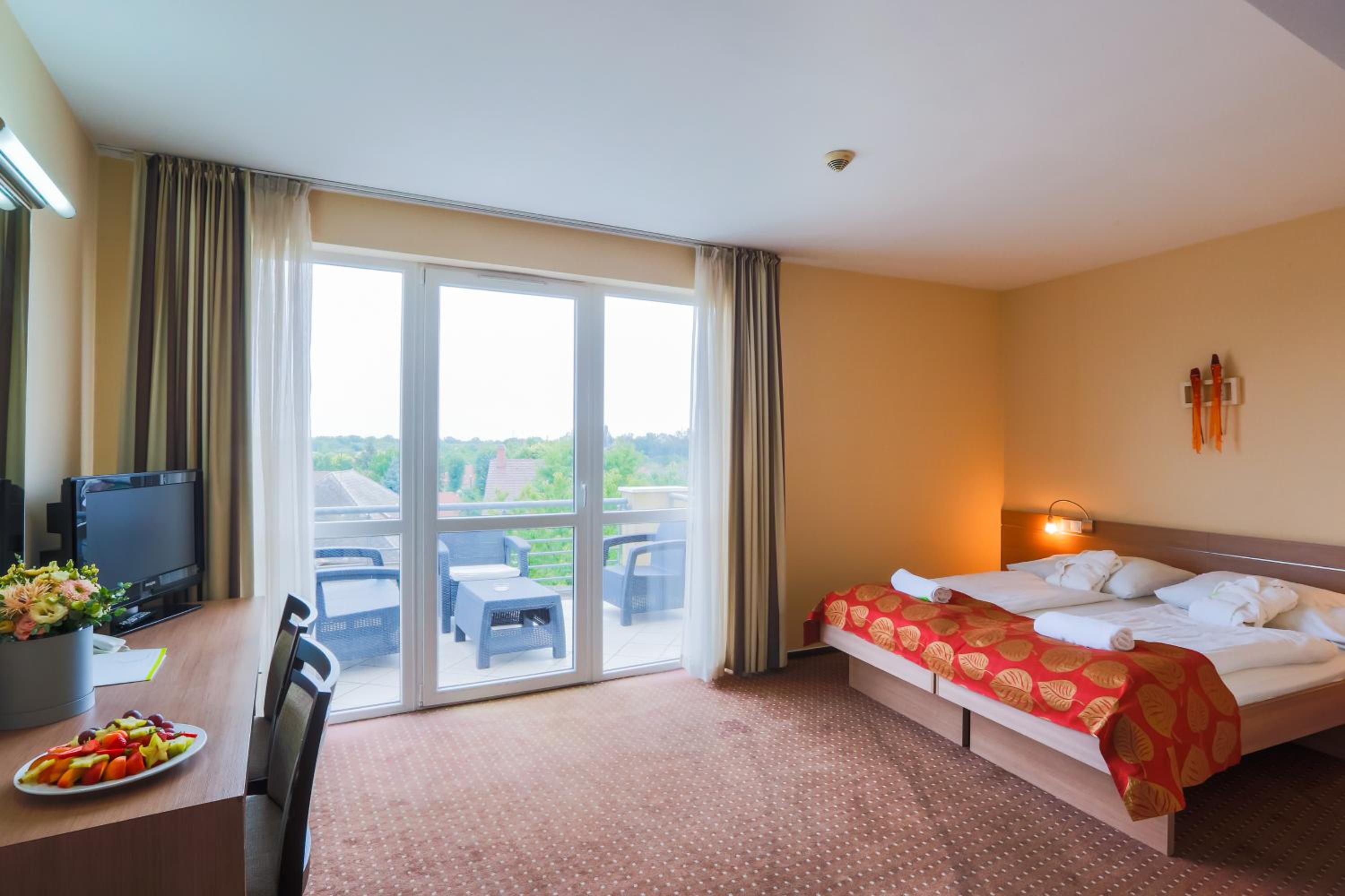 Double Room - Photo 2