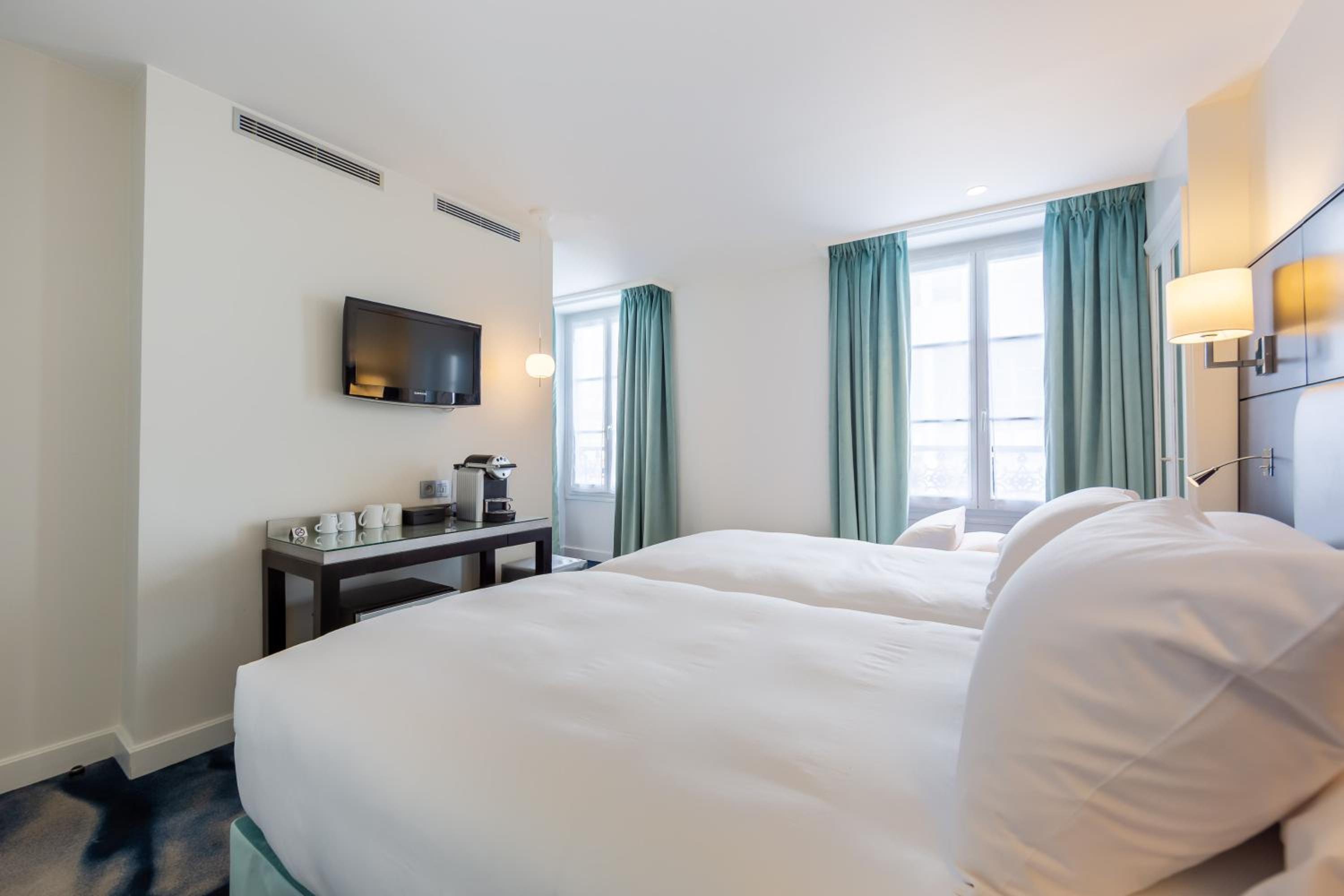 Superior Twin Room photo 3