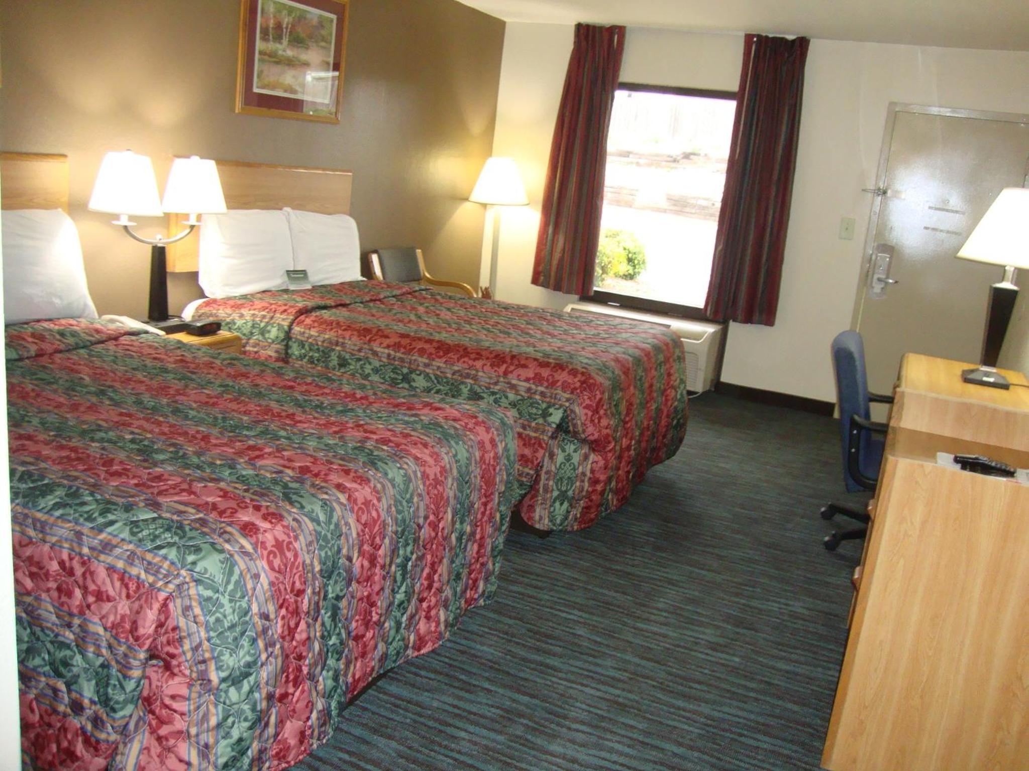 Double Room with Two Double Beds - Non-Smoking photo 3