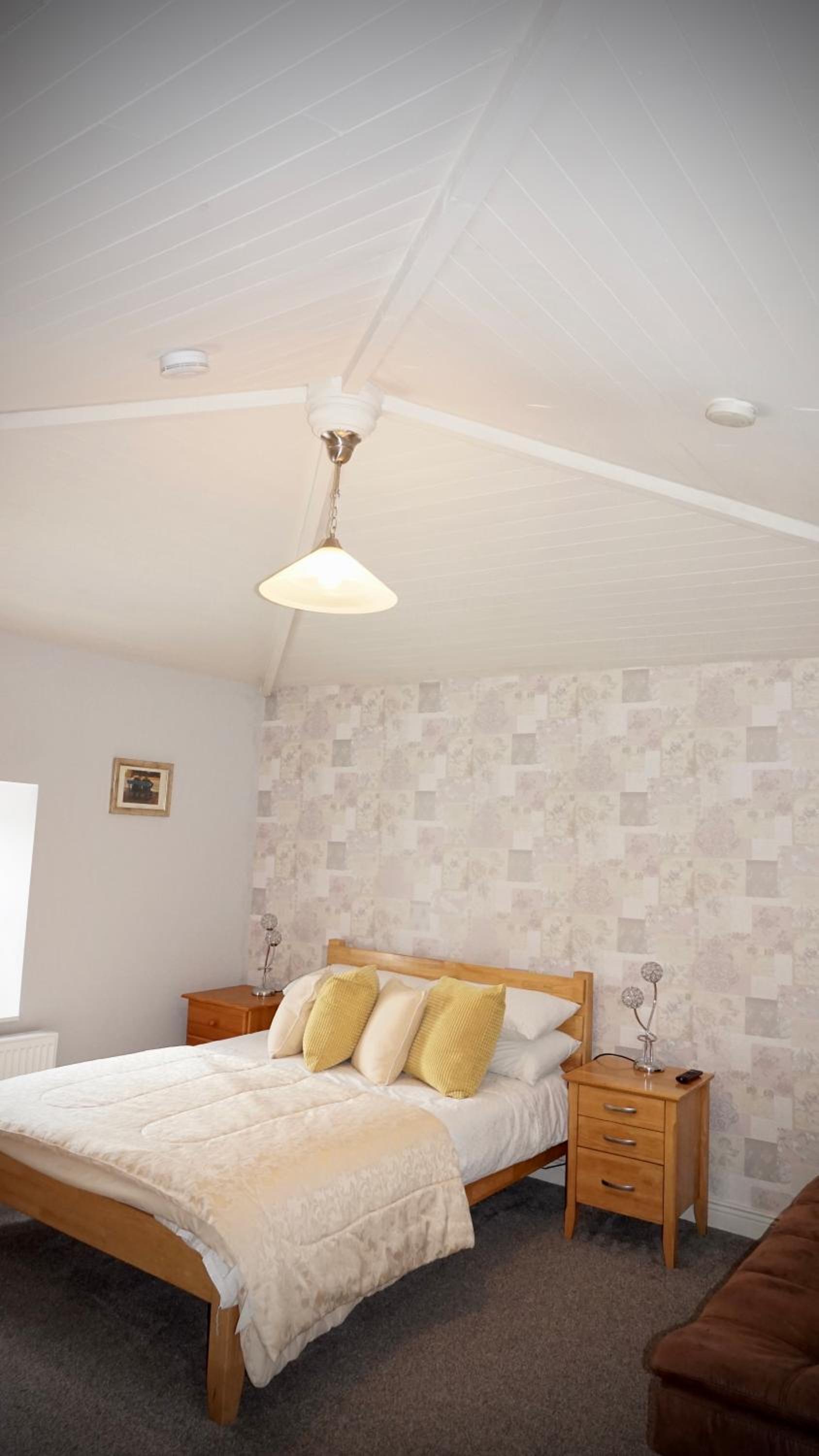 Deluxe Double or Twin Room - Photo 5