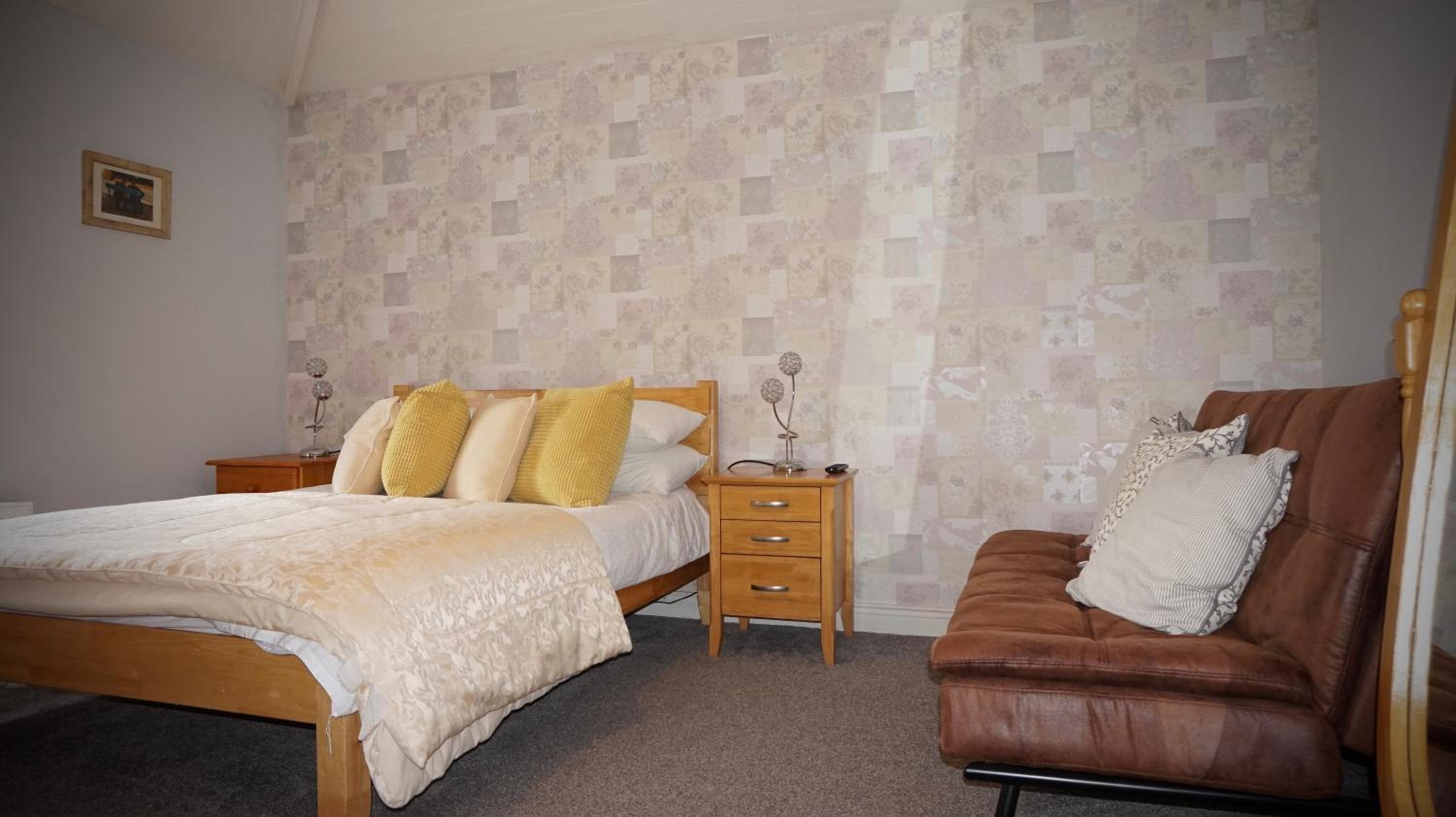 Deluxe Double or Twin Room - Photo 2