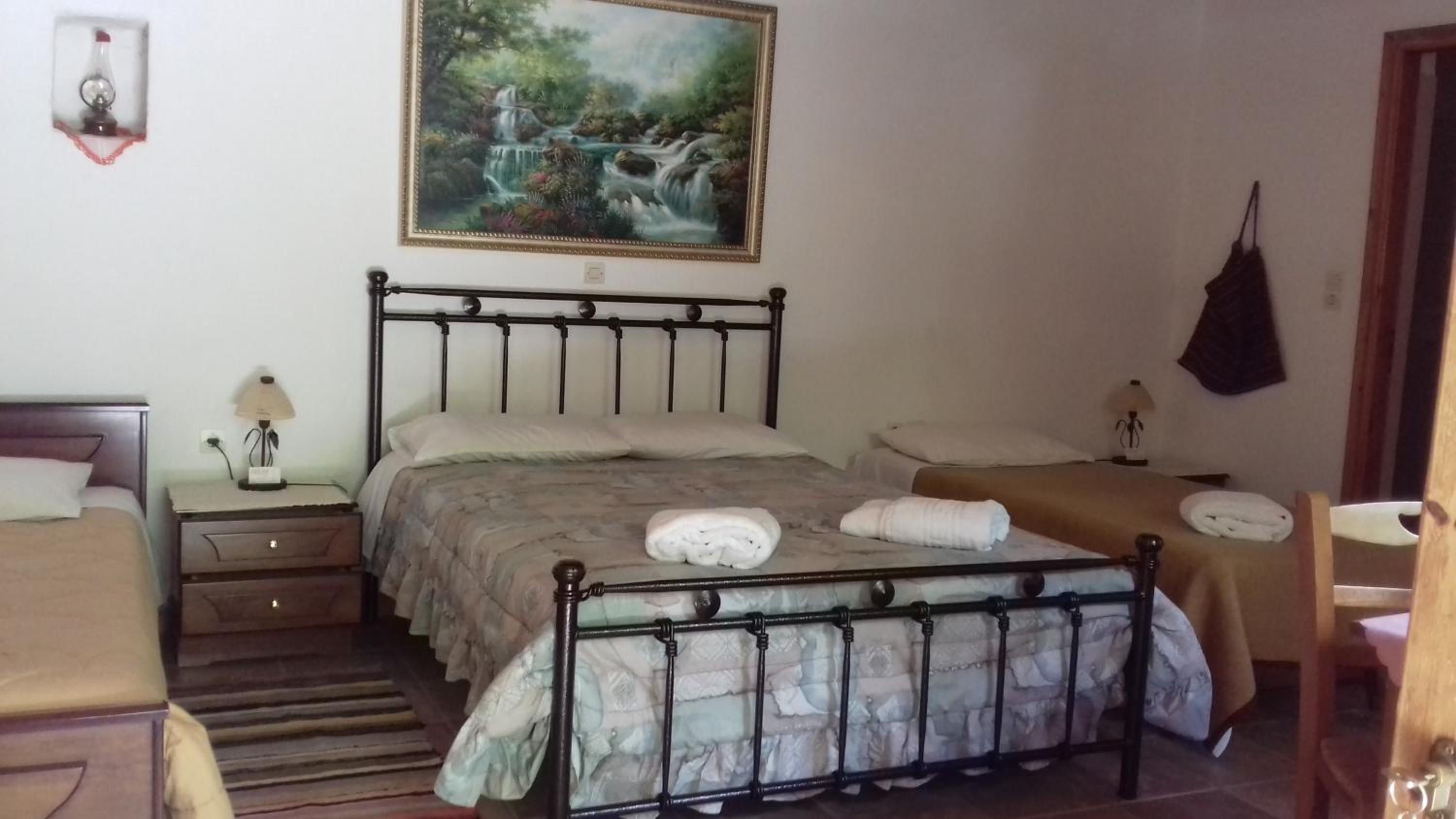 Apartment (4 Adults)