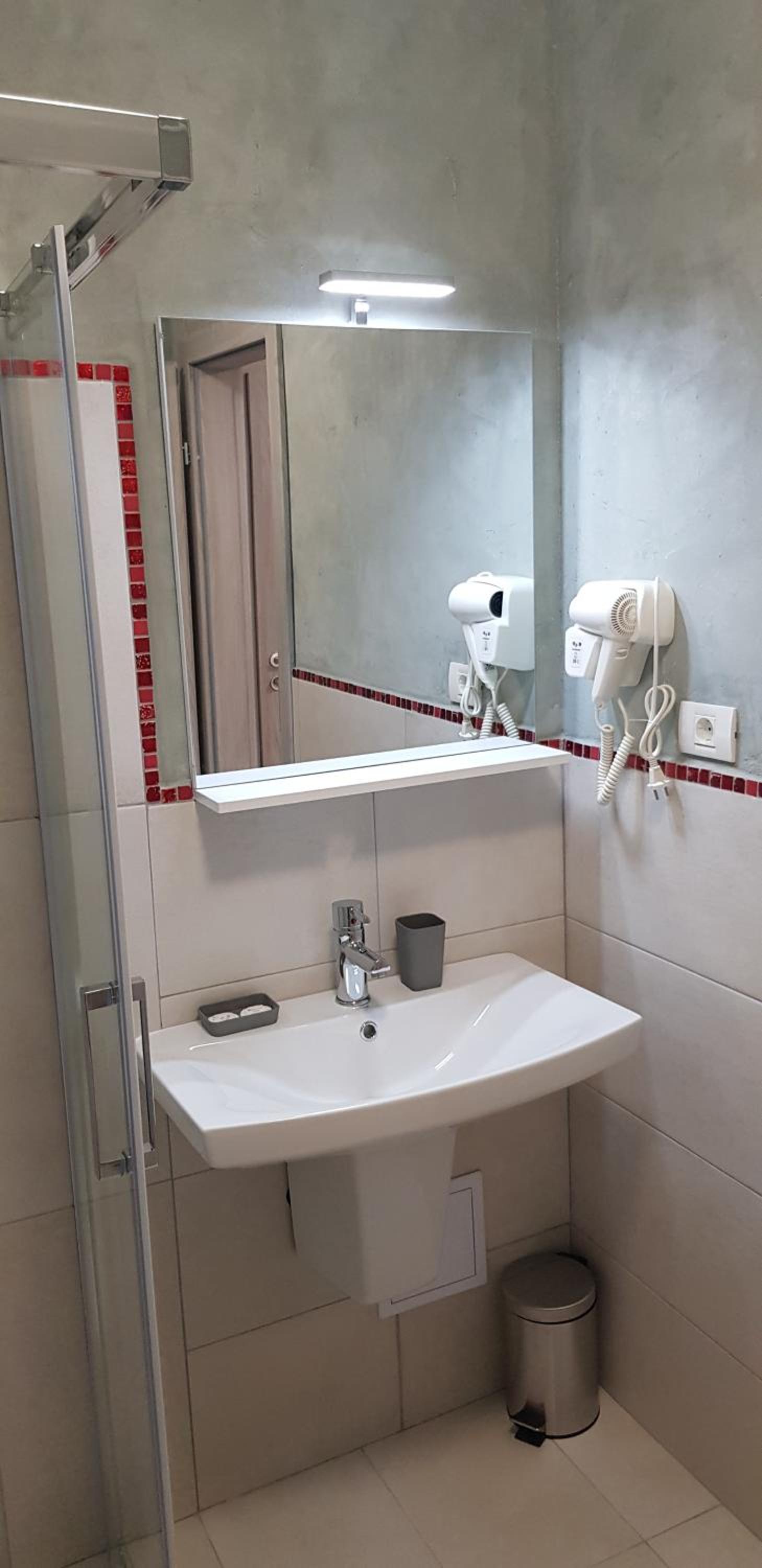 Triple Room - Photo 11