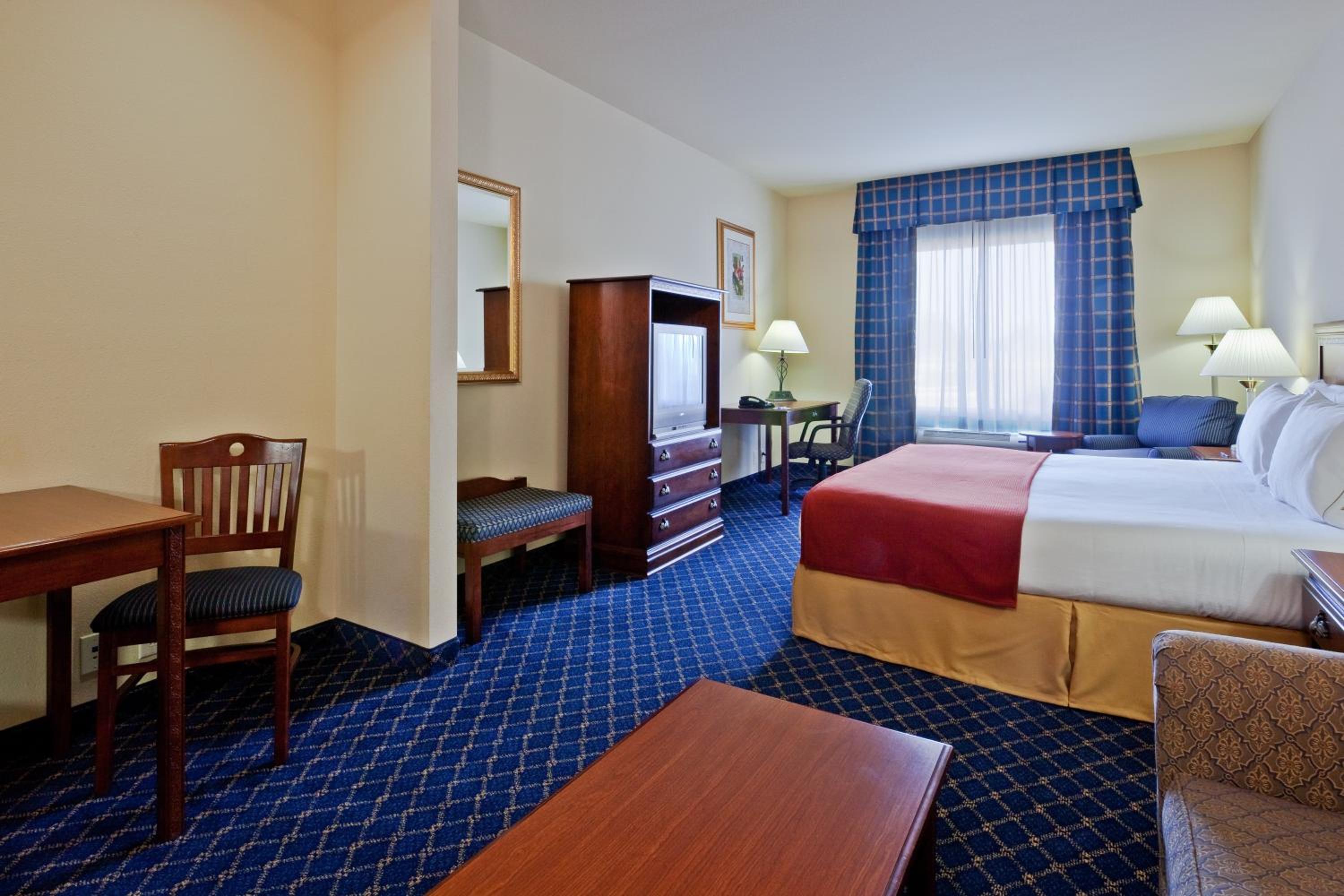 King Suite - Photo 5