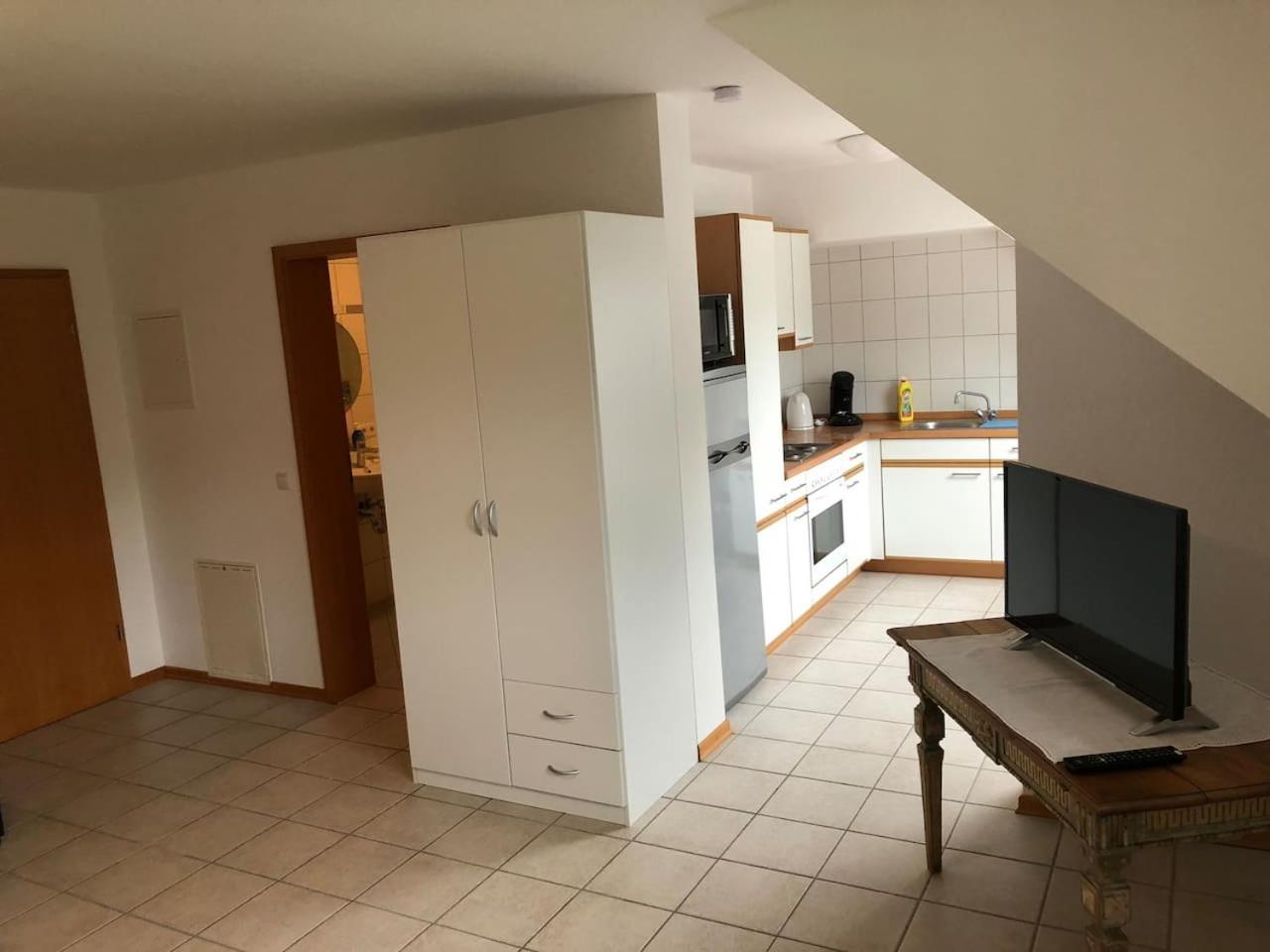 One-Bedroom Apartment - Photo 6