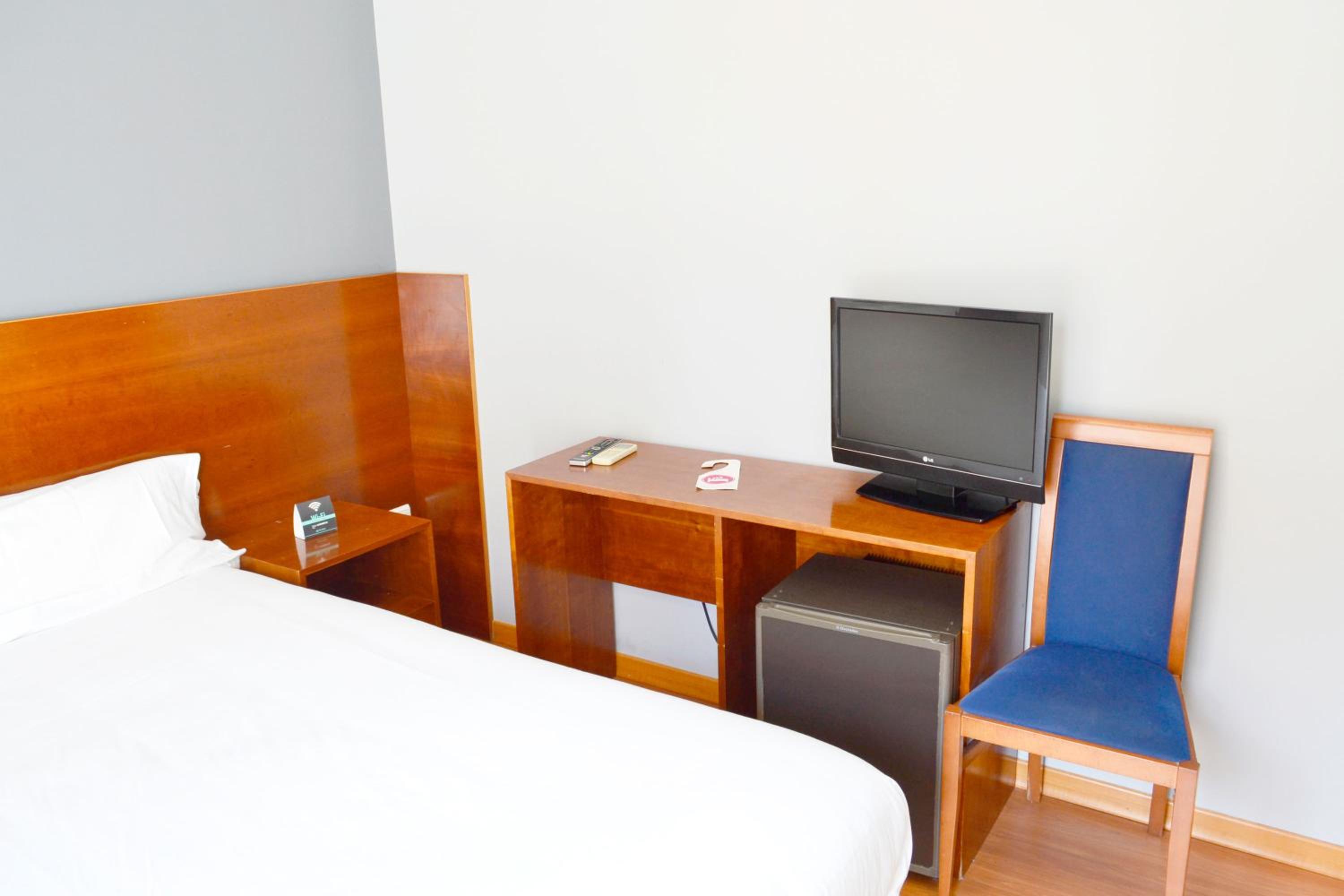 Economy Double Room - Photo 5