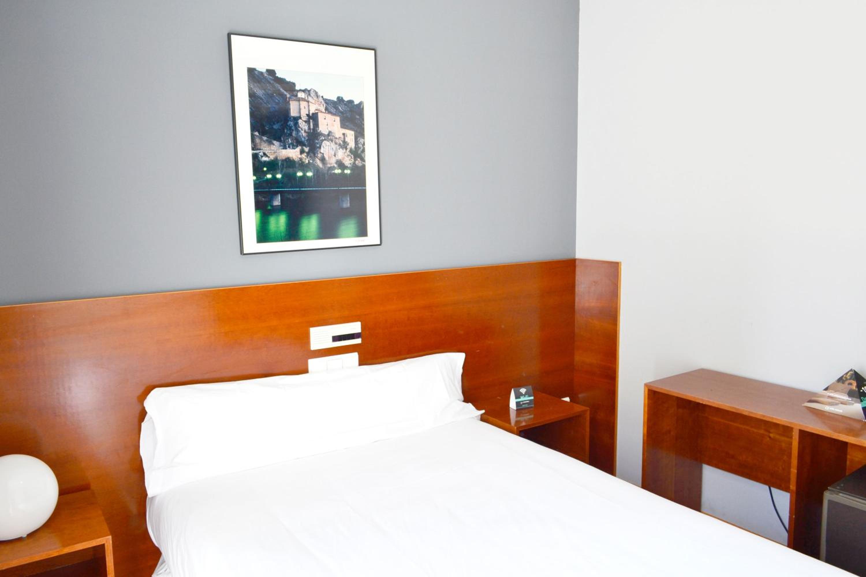 Economy Double Room - Photo 1