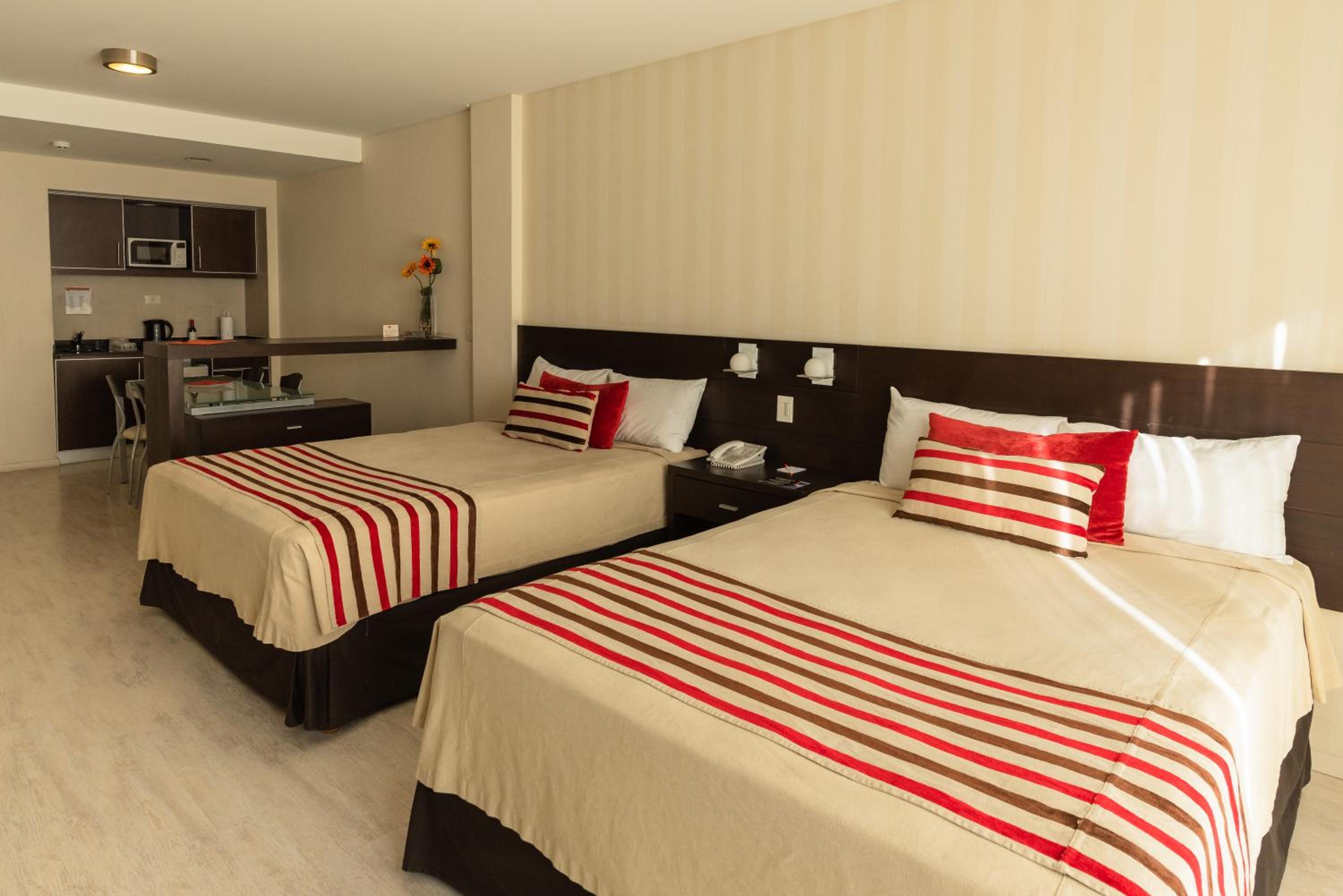 Deluxe Suite photo 2