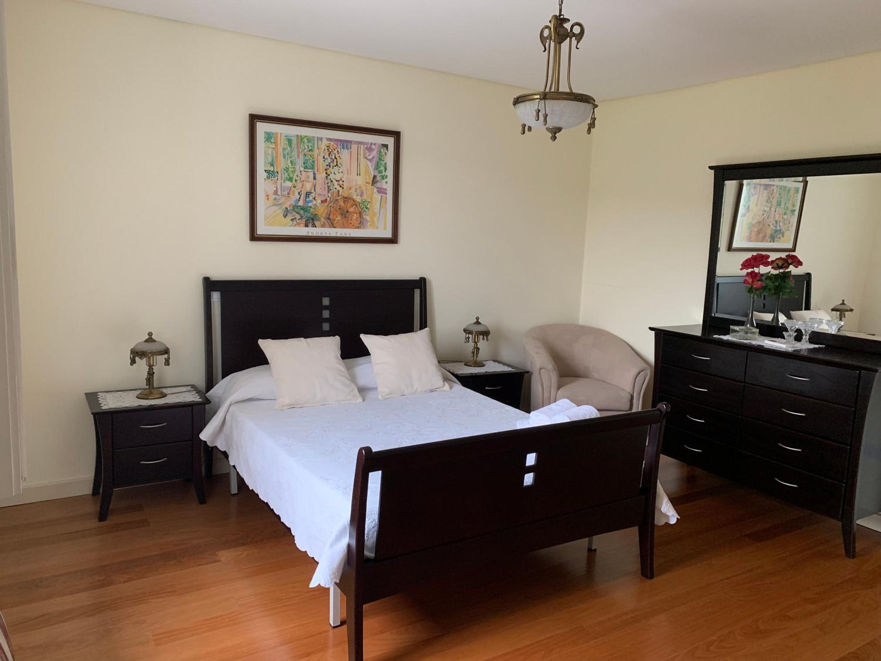 Three-Bedroom House photo 2