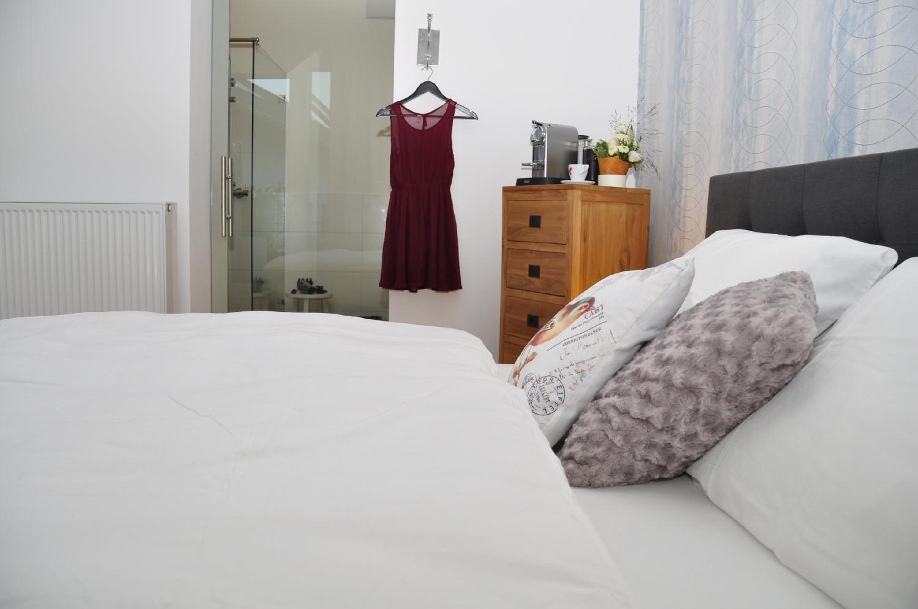 Standard Double or Twin Room - Photo 1