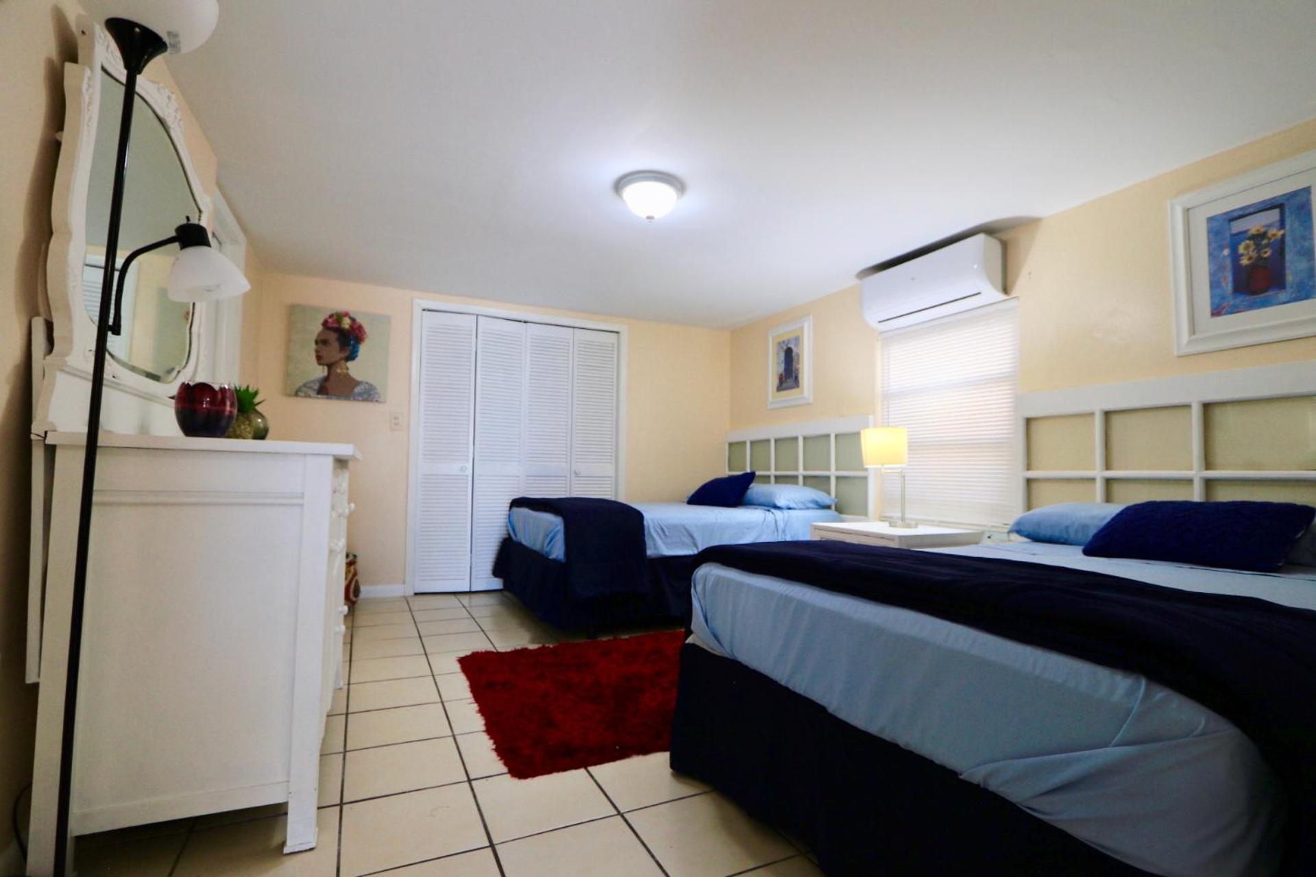 One-Bedroom House photo 2