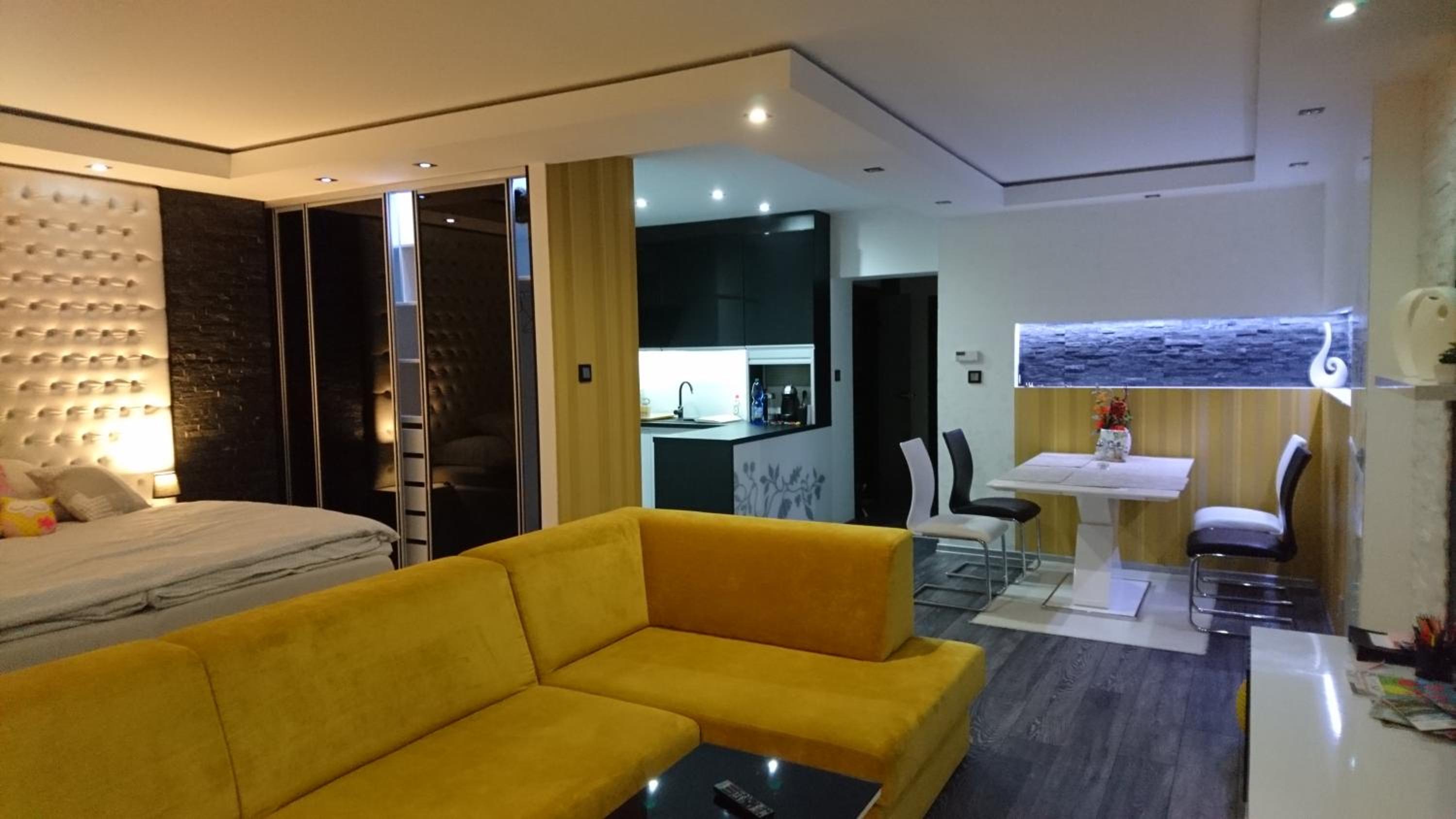 Studio Apartment With Terrace photo 1