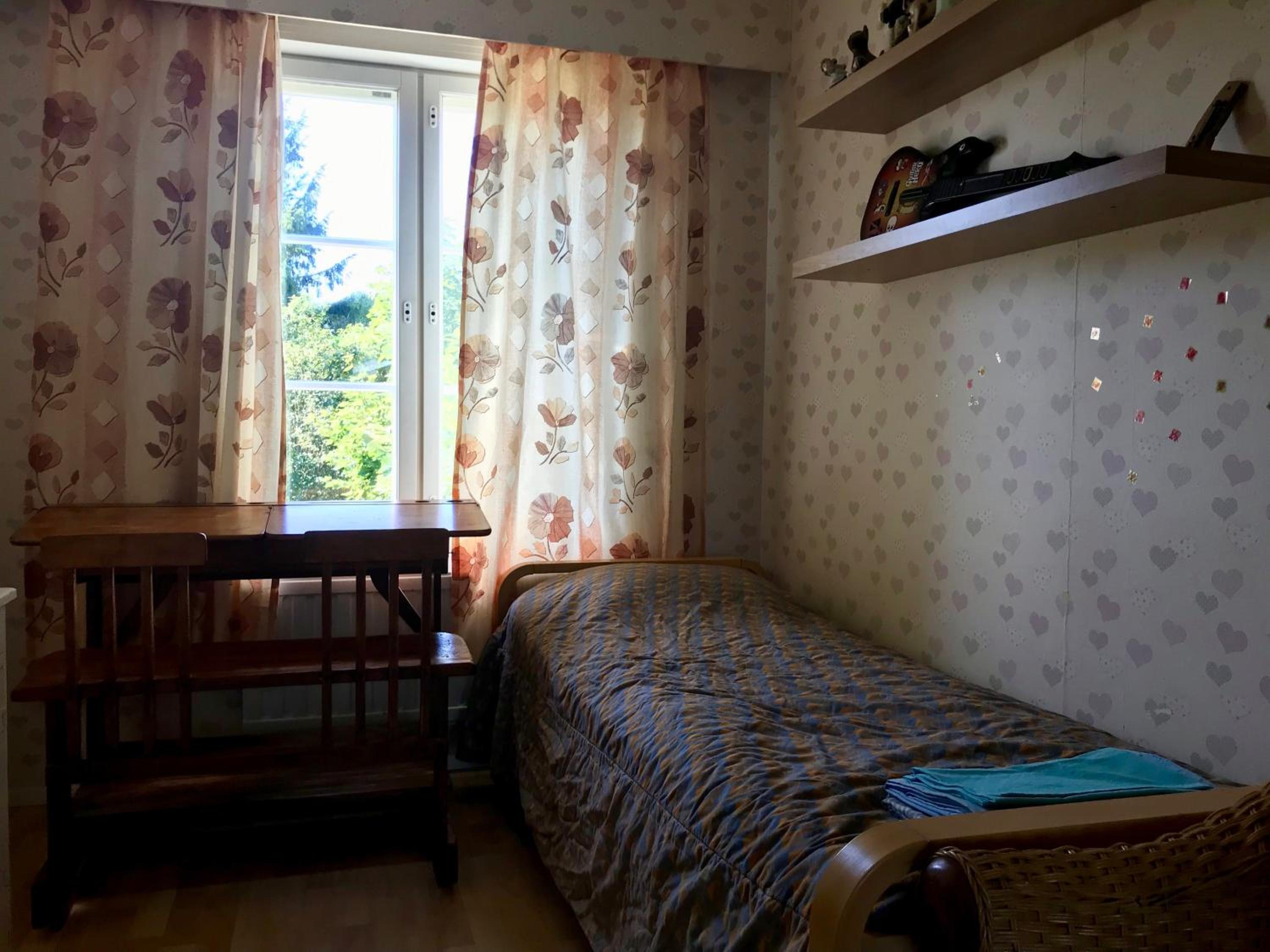 Three-Bedroom House photo 1