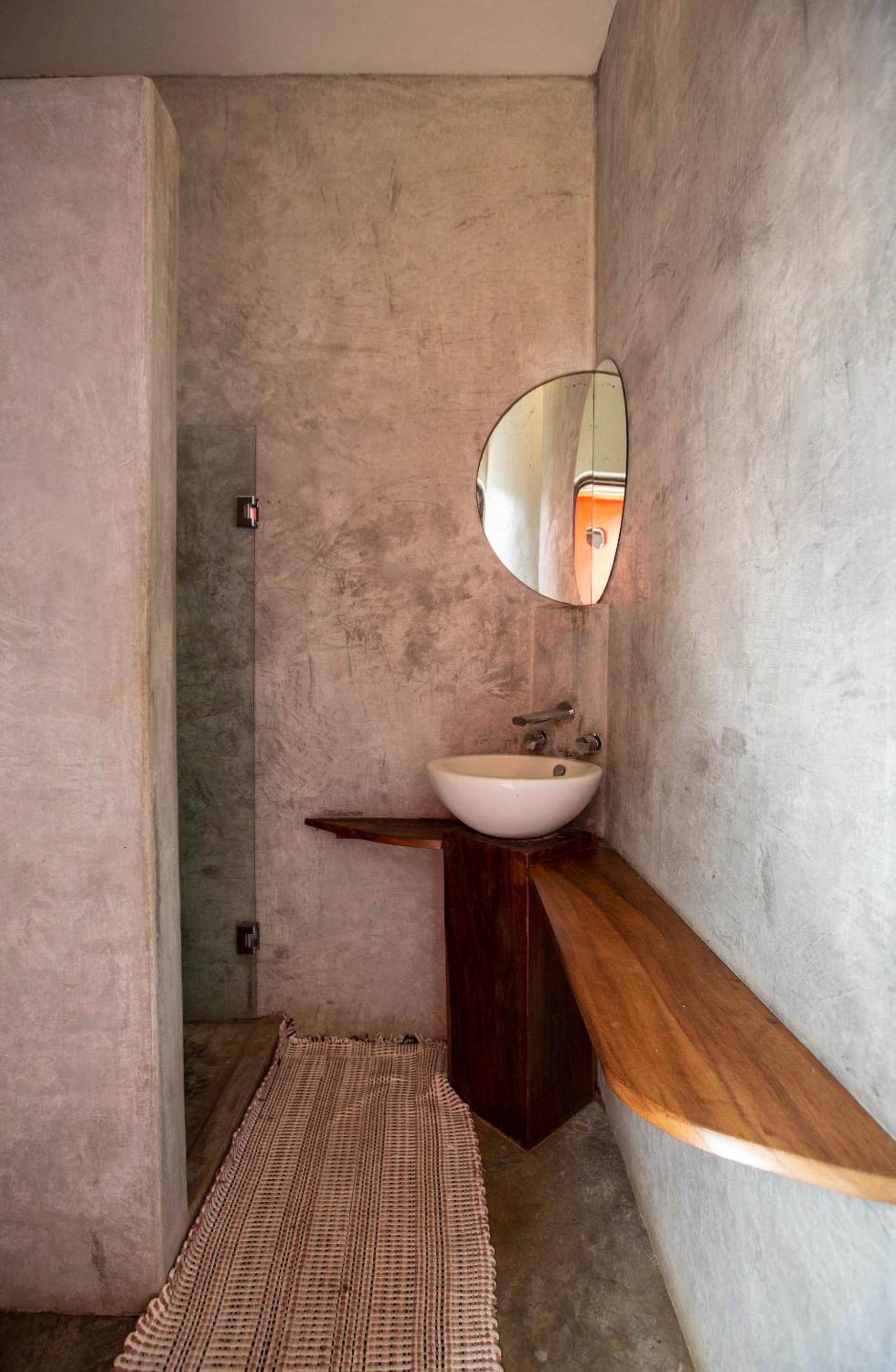 Double Room with Private External Bathroom - Photo 14