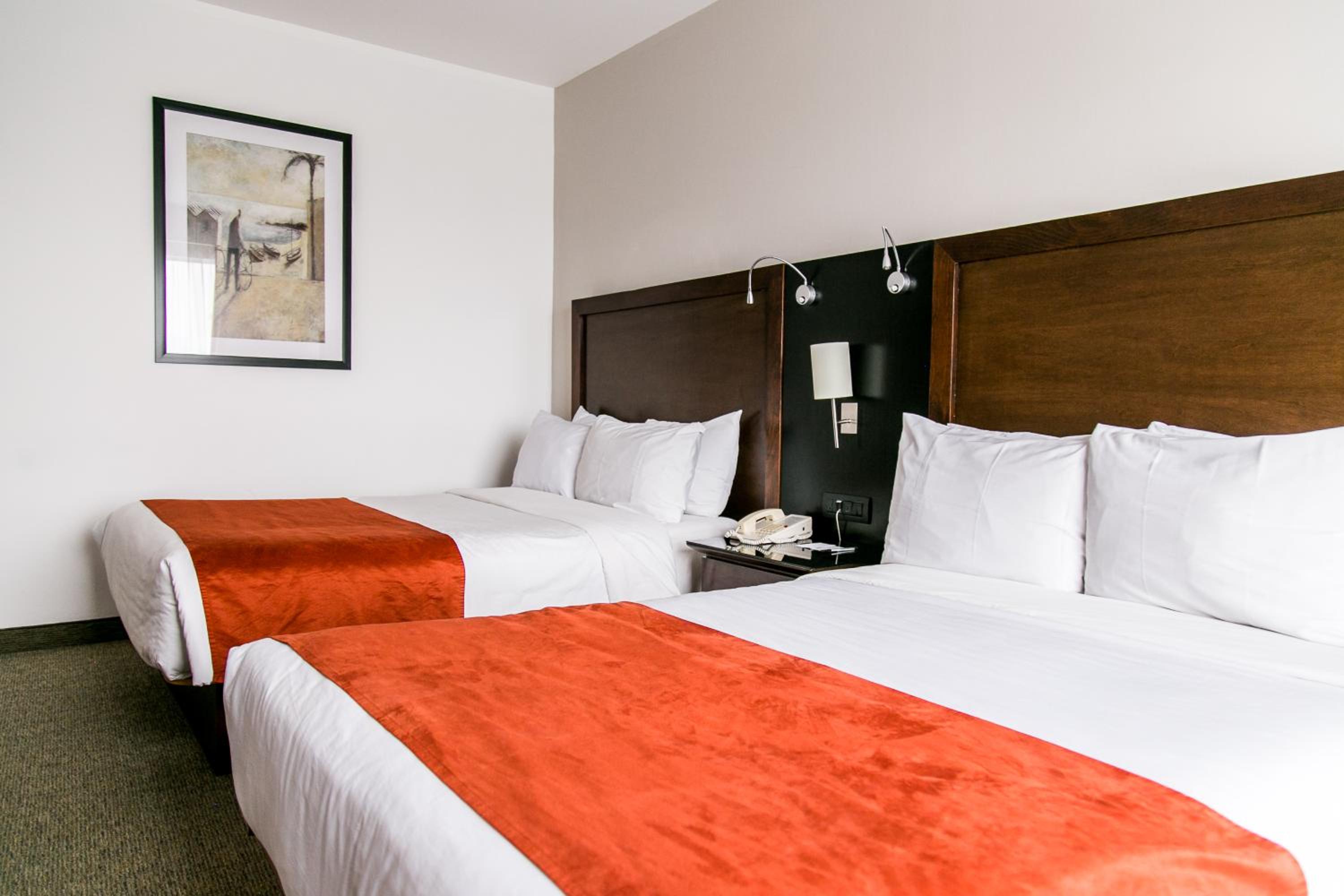 Double Room with Two Double Beds - Photo 6