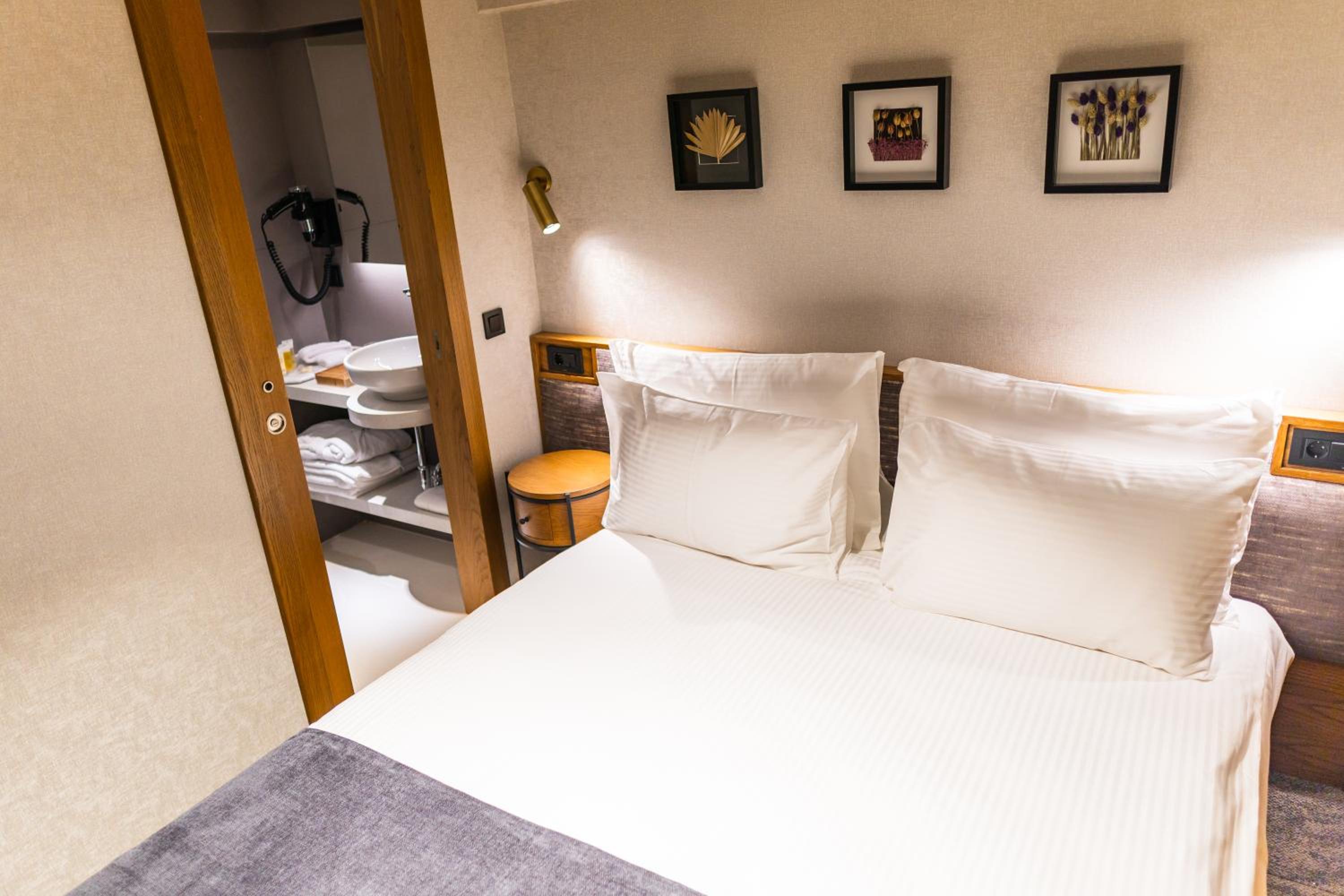 Single Room with No Window photo 3