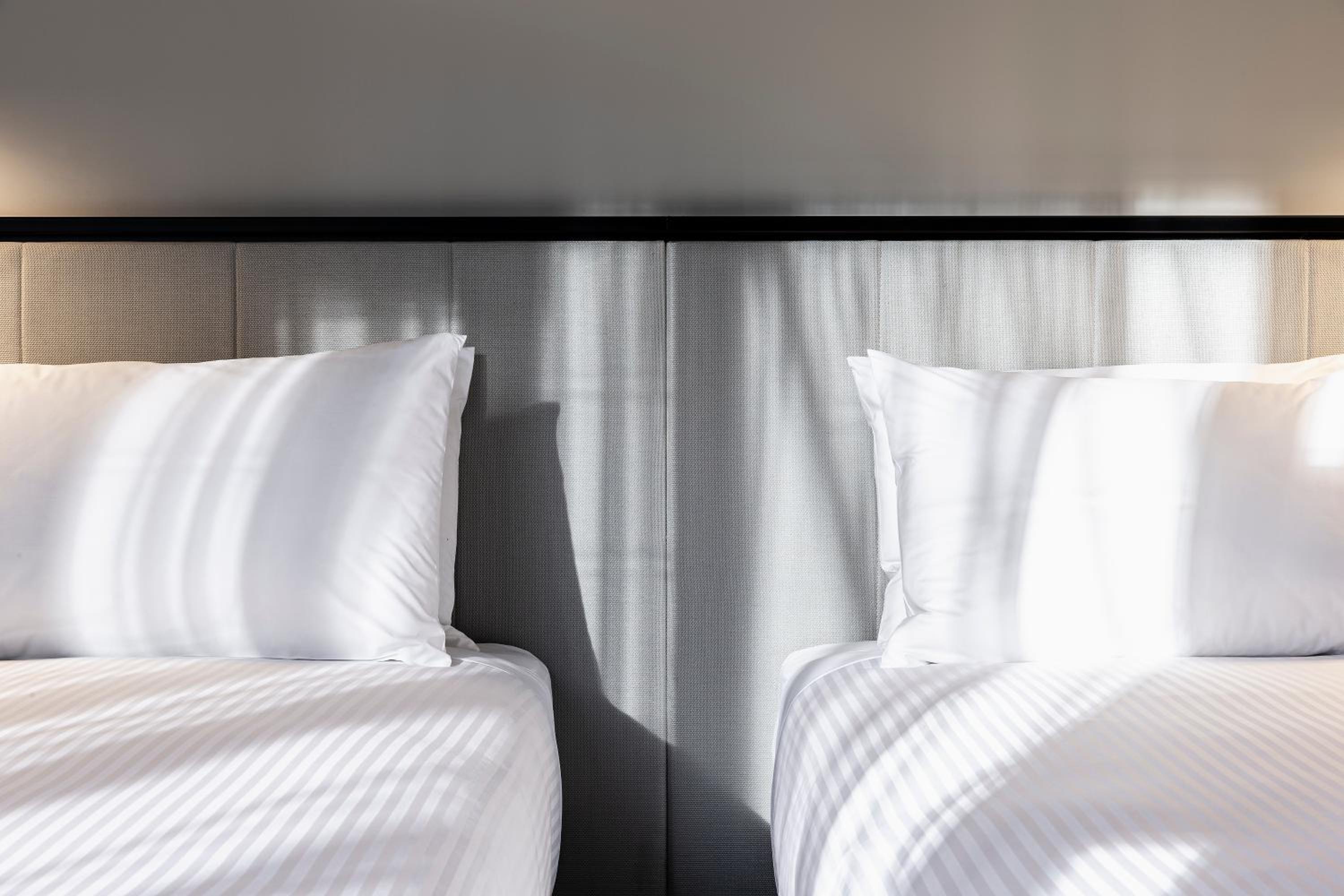 Twin Room - Photo 3
