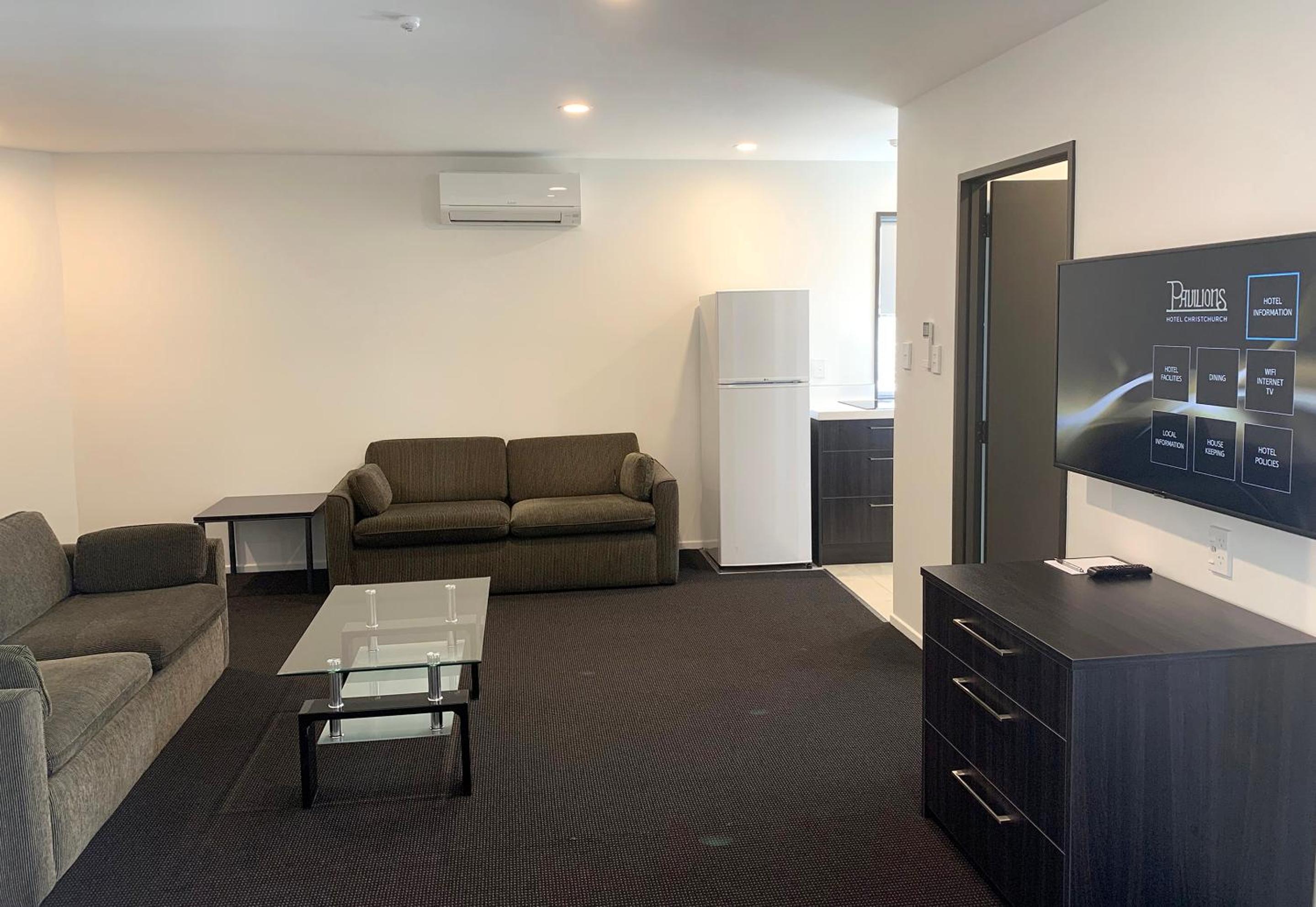 Deluxe Two-Bedroom Apartment - Photo 1