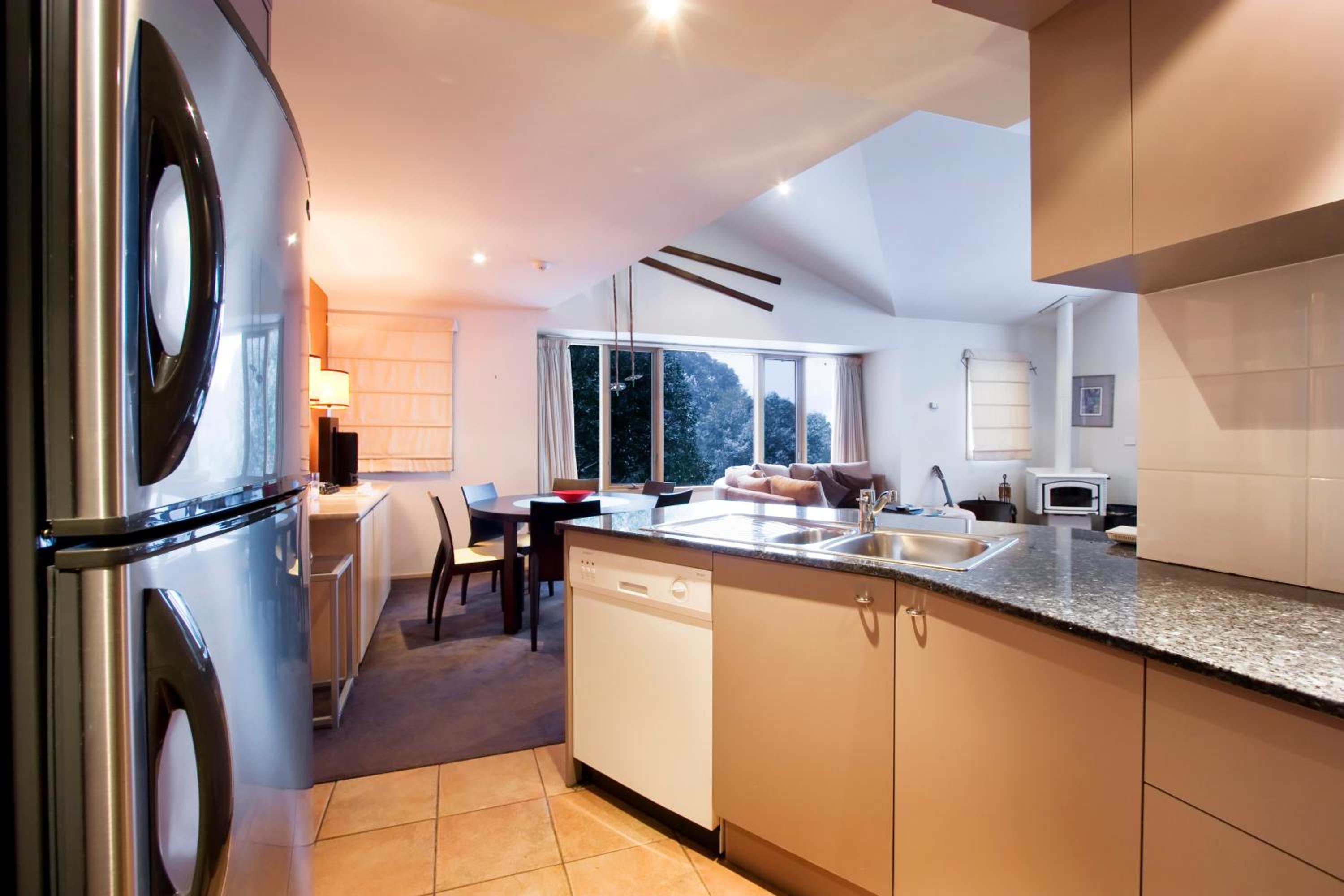 Three-Bedroom Apartment - Loft photo 2