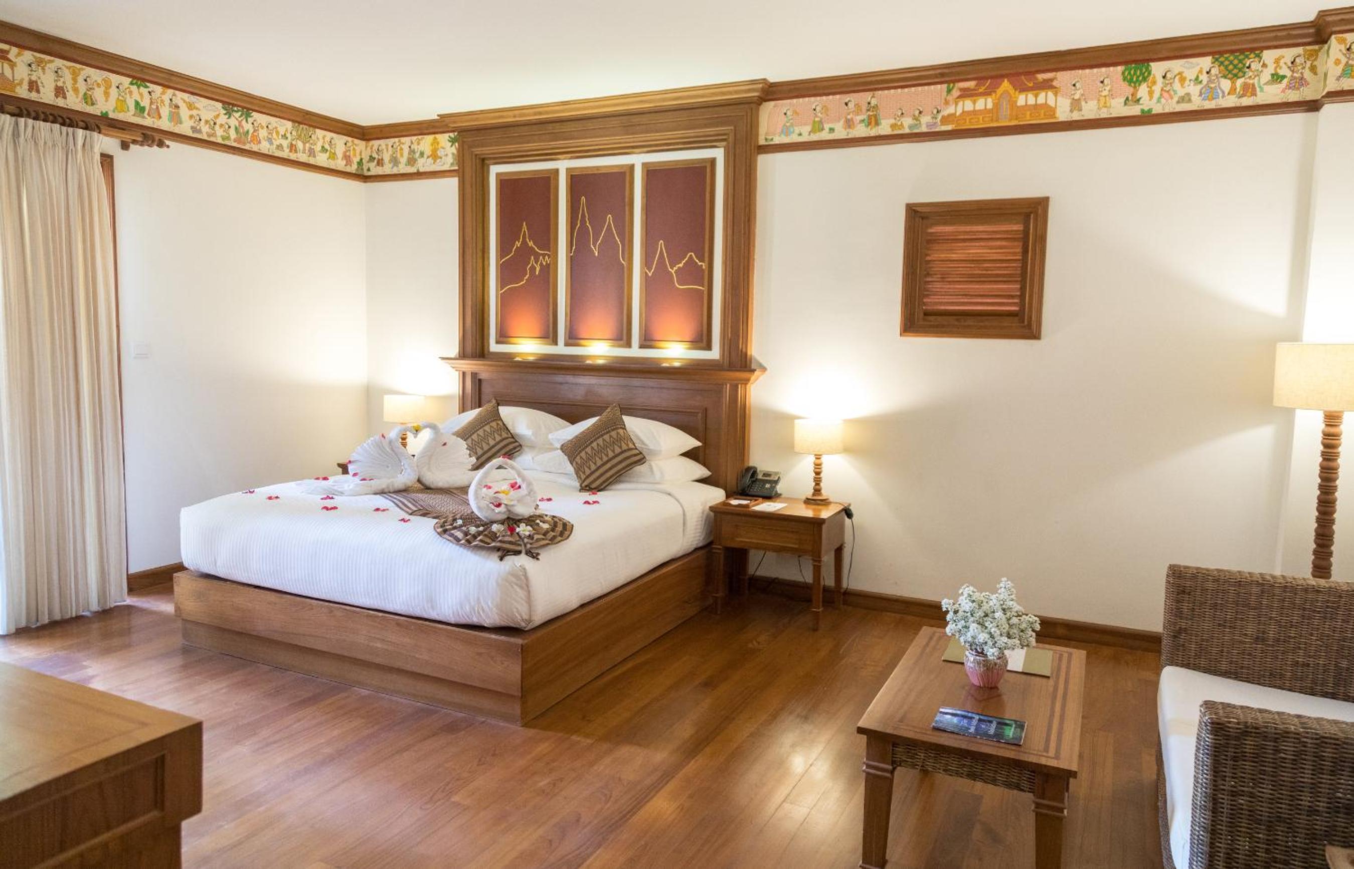 Grand Deluxe Double Or Twin Room