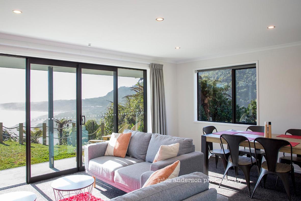 Deluxe Bungalow with Sea View - Photo 1