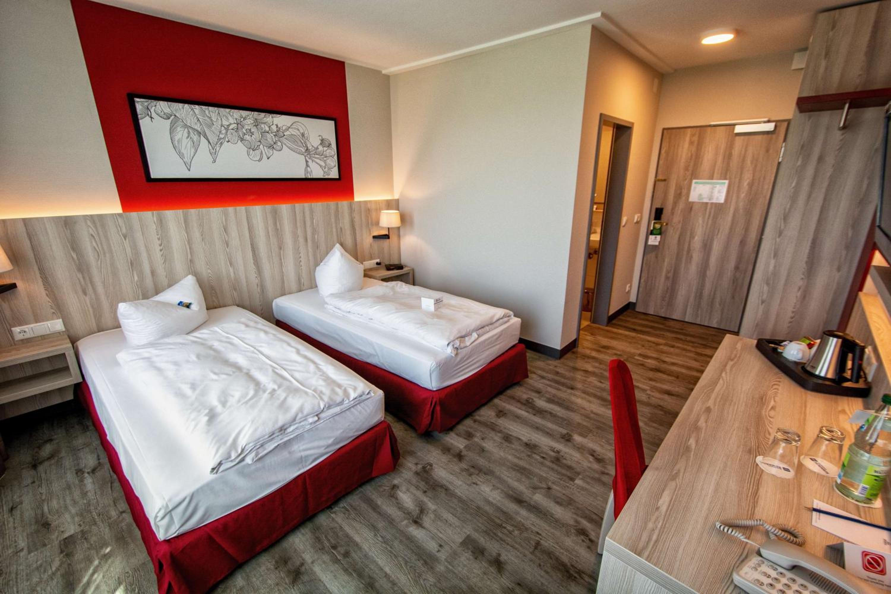 Comfort Twin Room - Photo 1