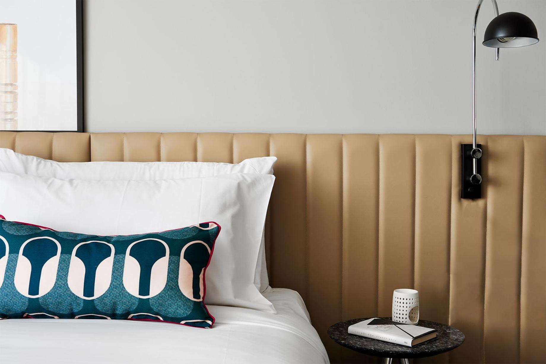 Comfy Queen + Single