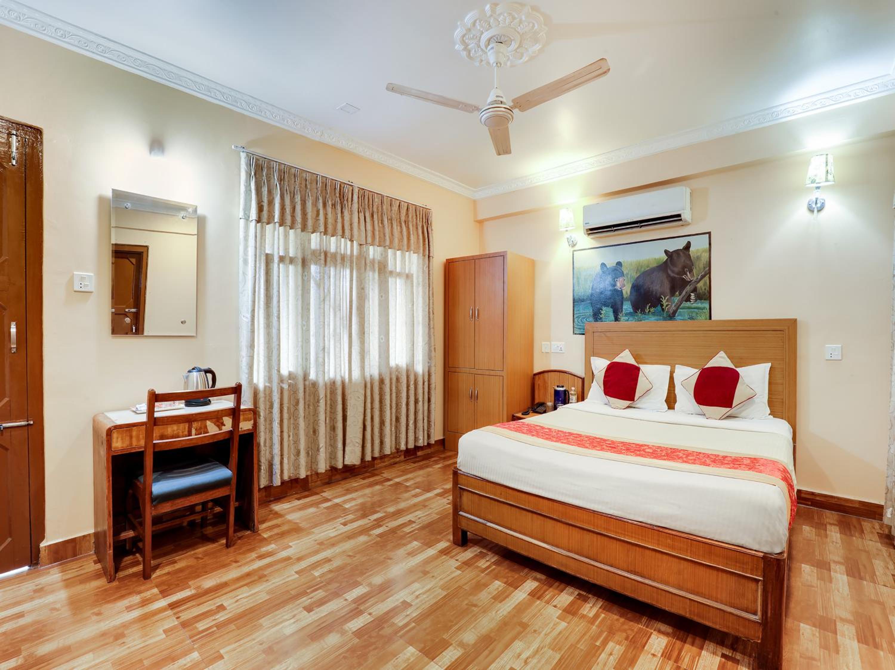 Deluxe Room - Photo 2