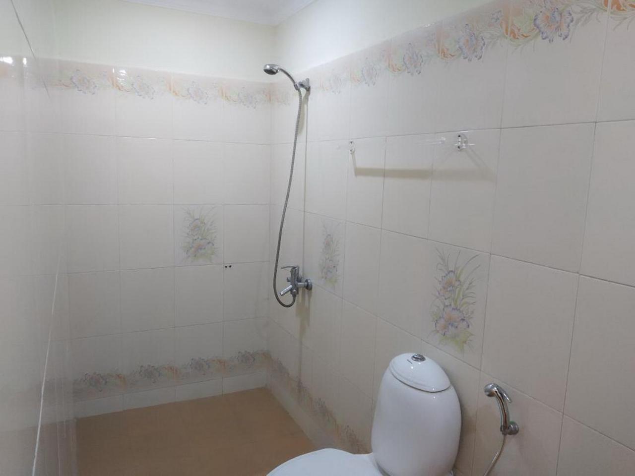 Standard Double or Twin Room - Photo 6
