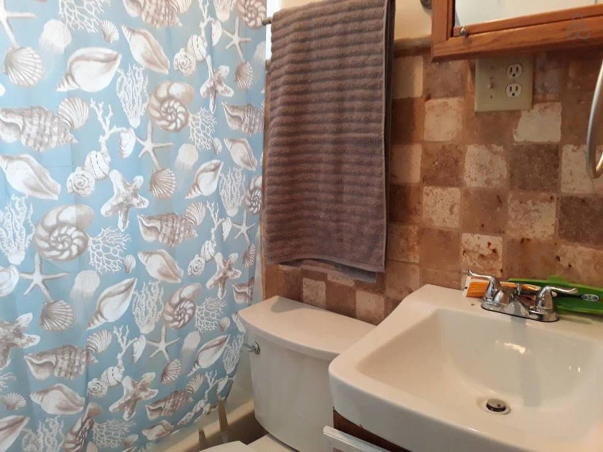 Two-Bedroom Cottage photo 3