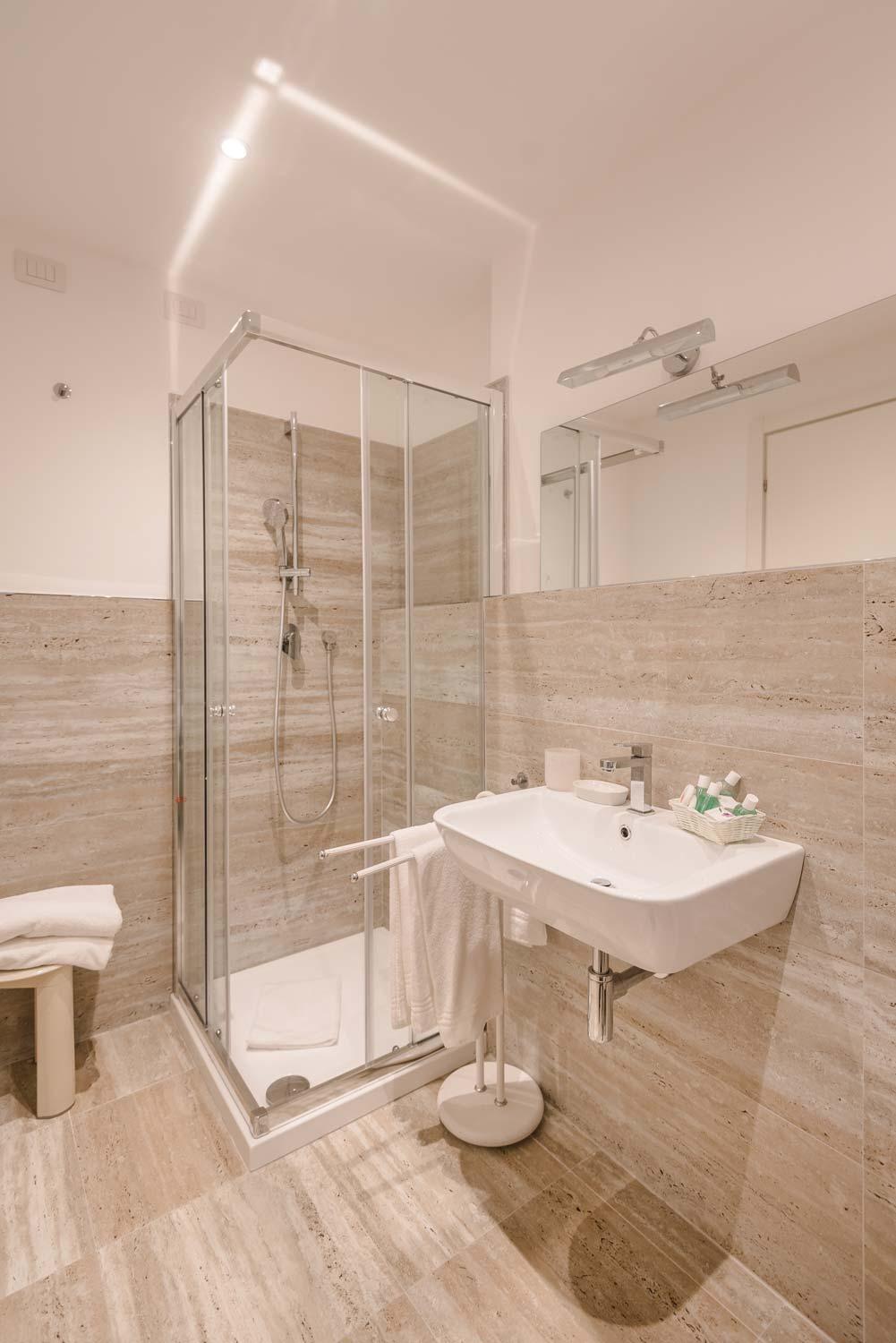 Triple Room with Sea View - Photo 4