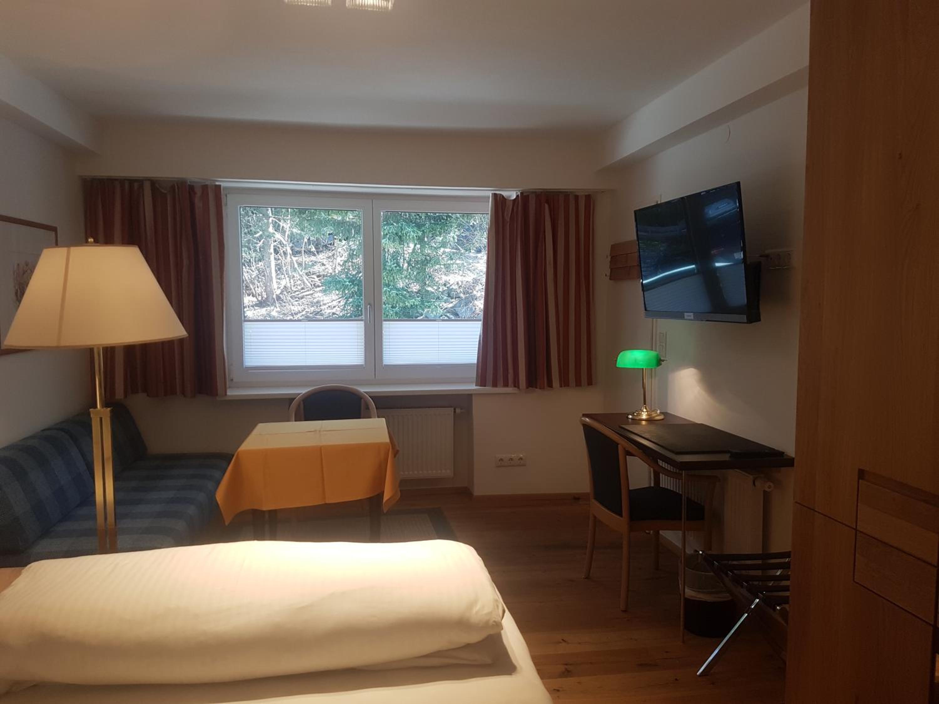Single Room photo 2
