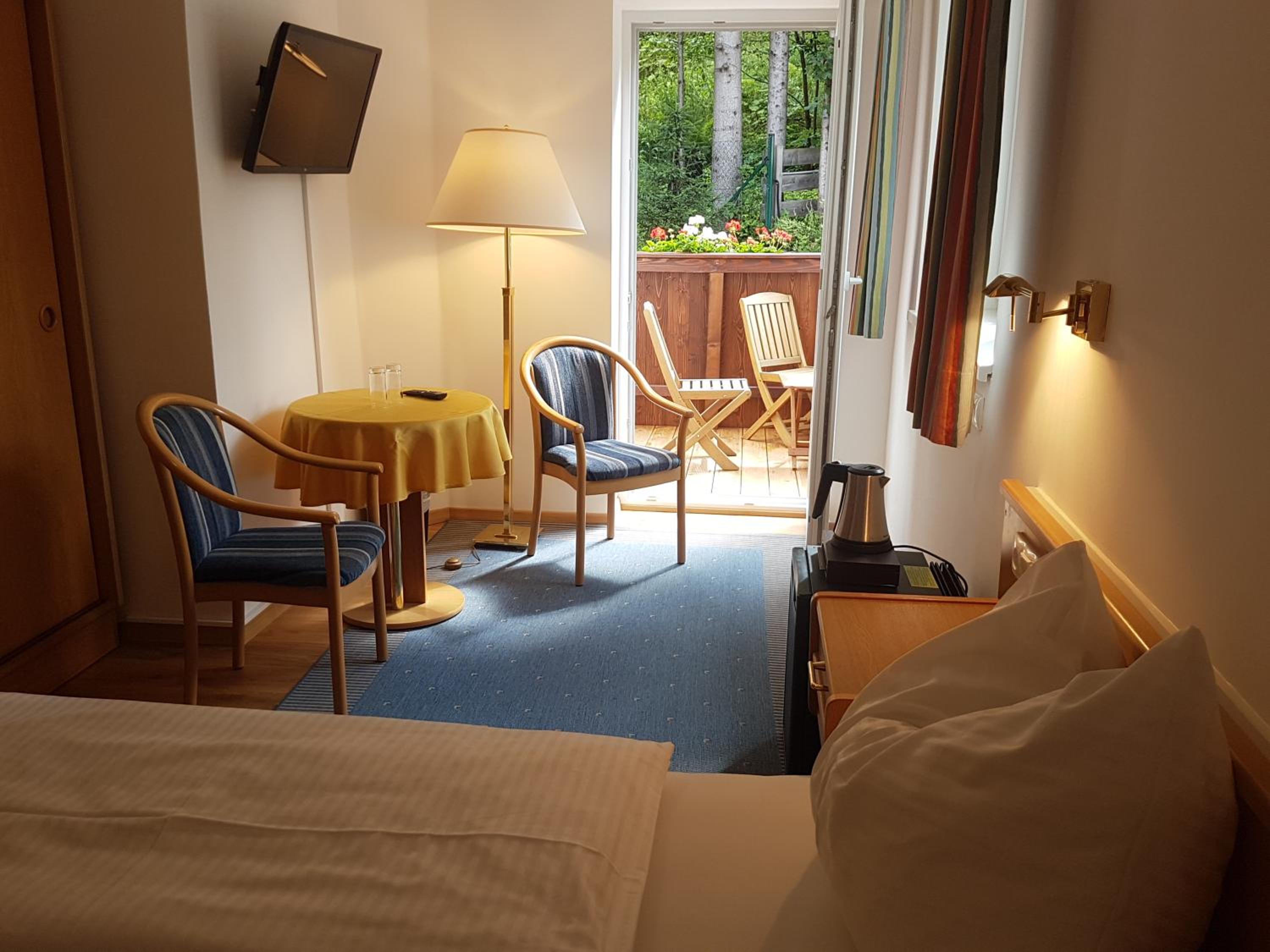 Single Room photo 2