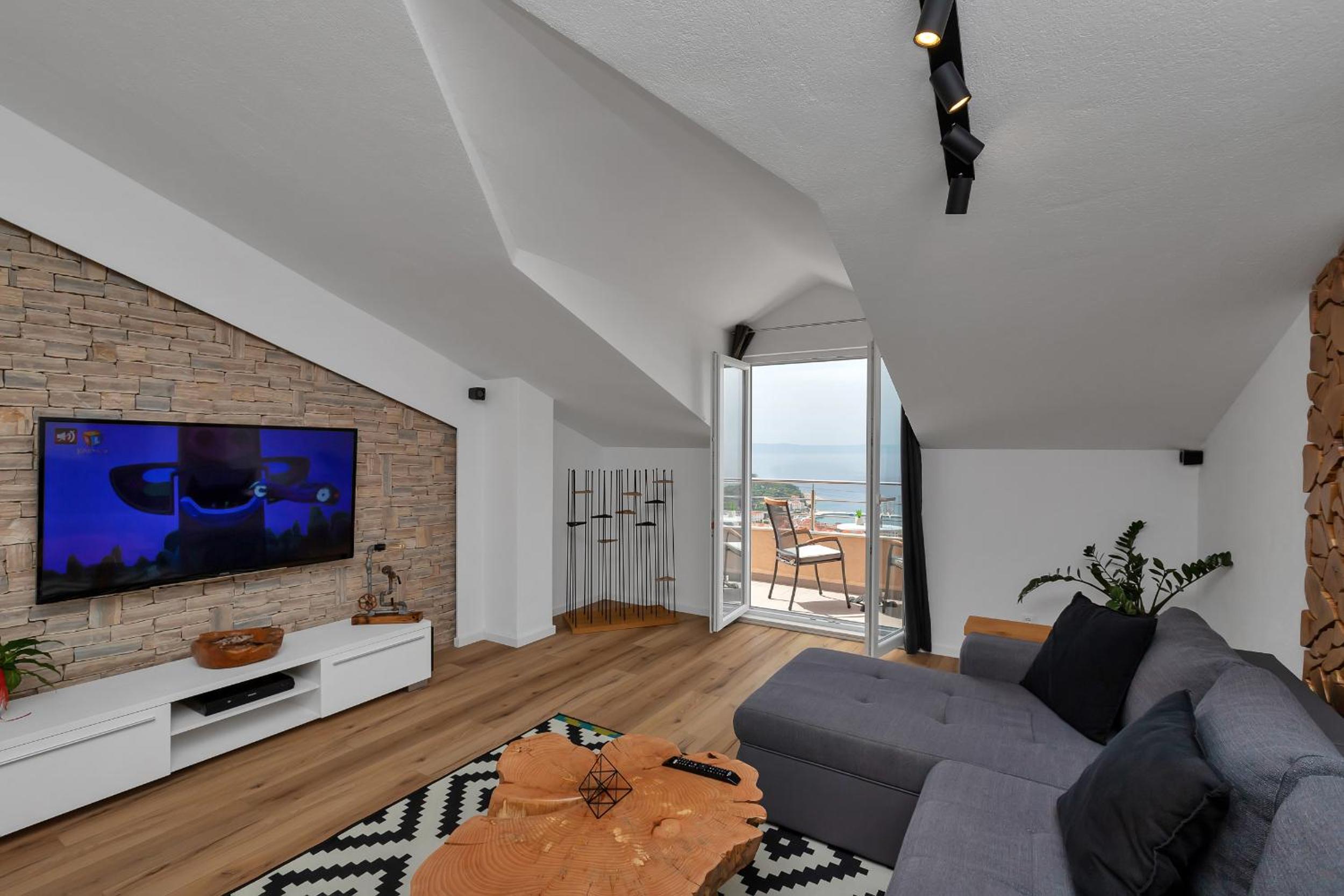 Apartment With Sea View
