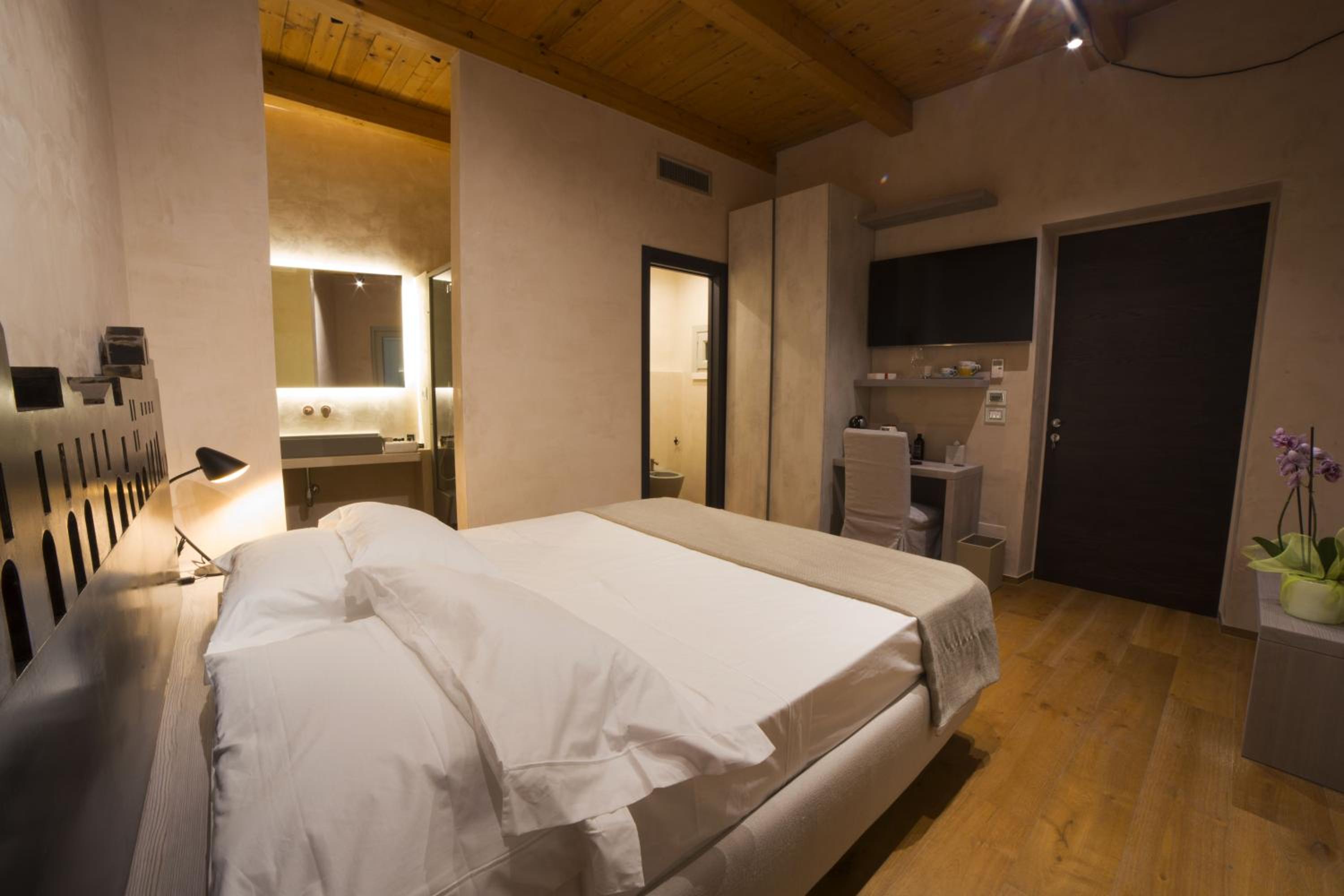 Double Room with Terrace photo 3